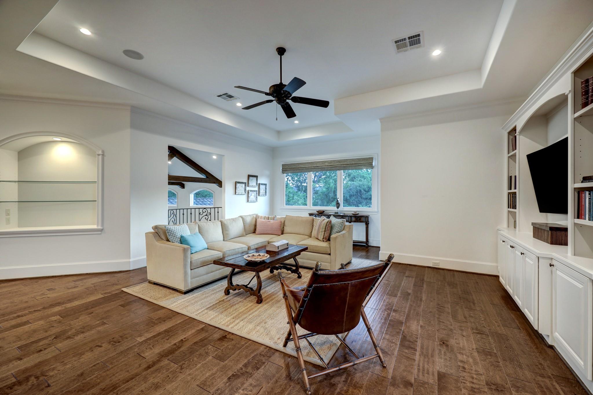 305 Glenwood Drive