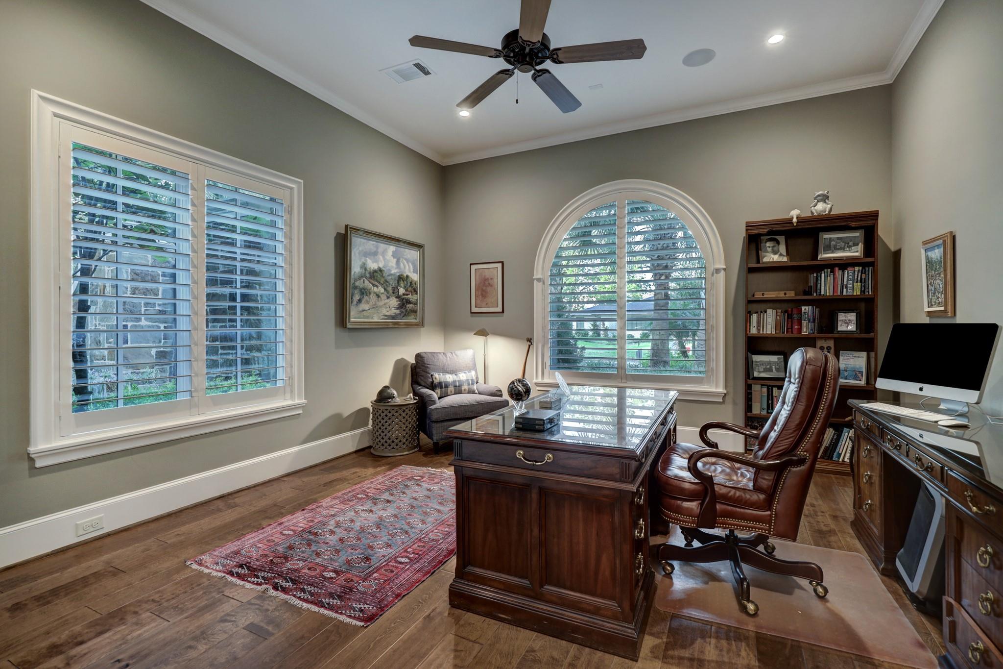 305 Glenwood Drive