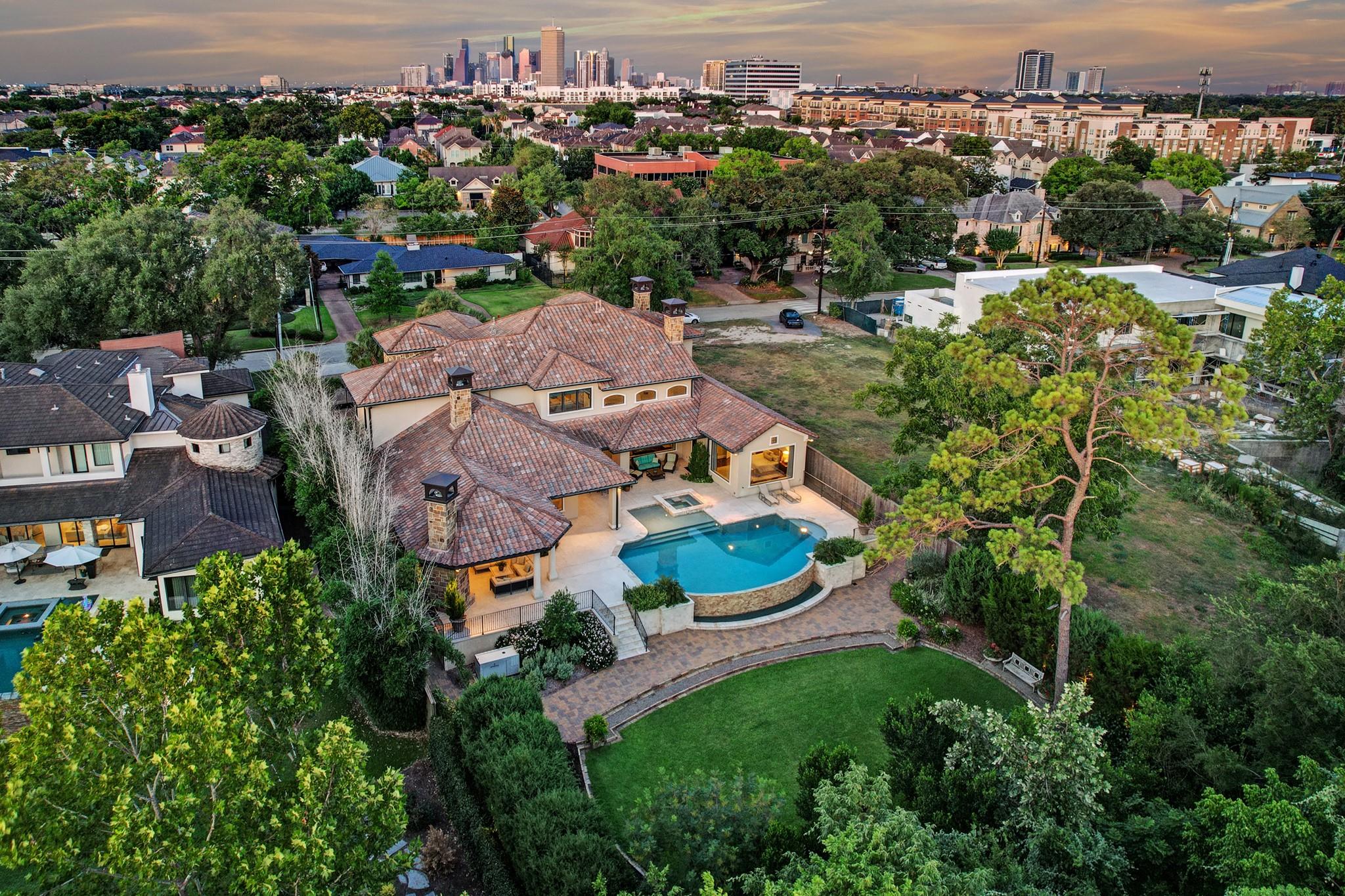 305 Glenwood Drive