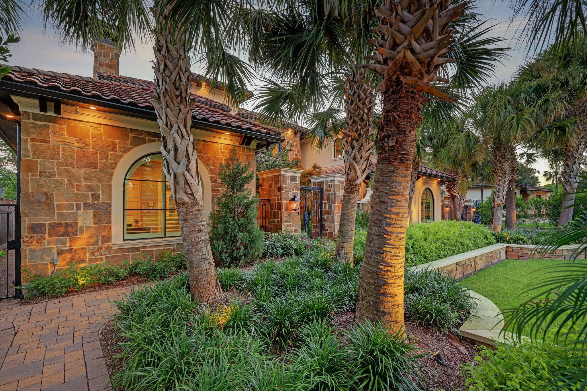 305 Glenwood Drive