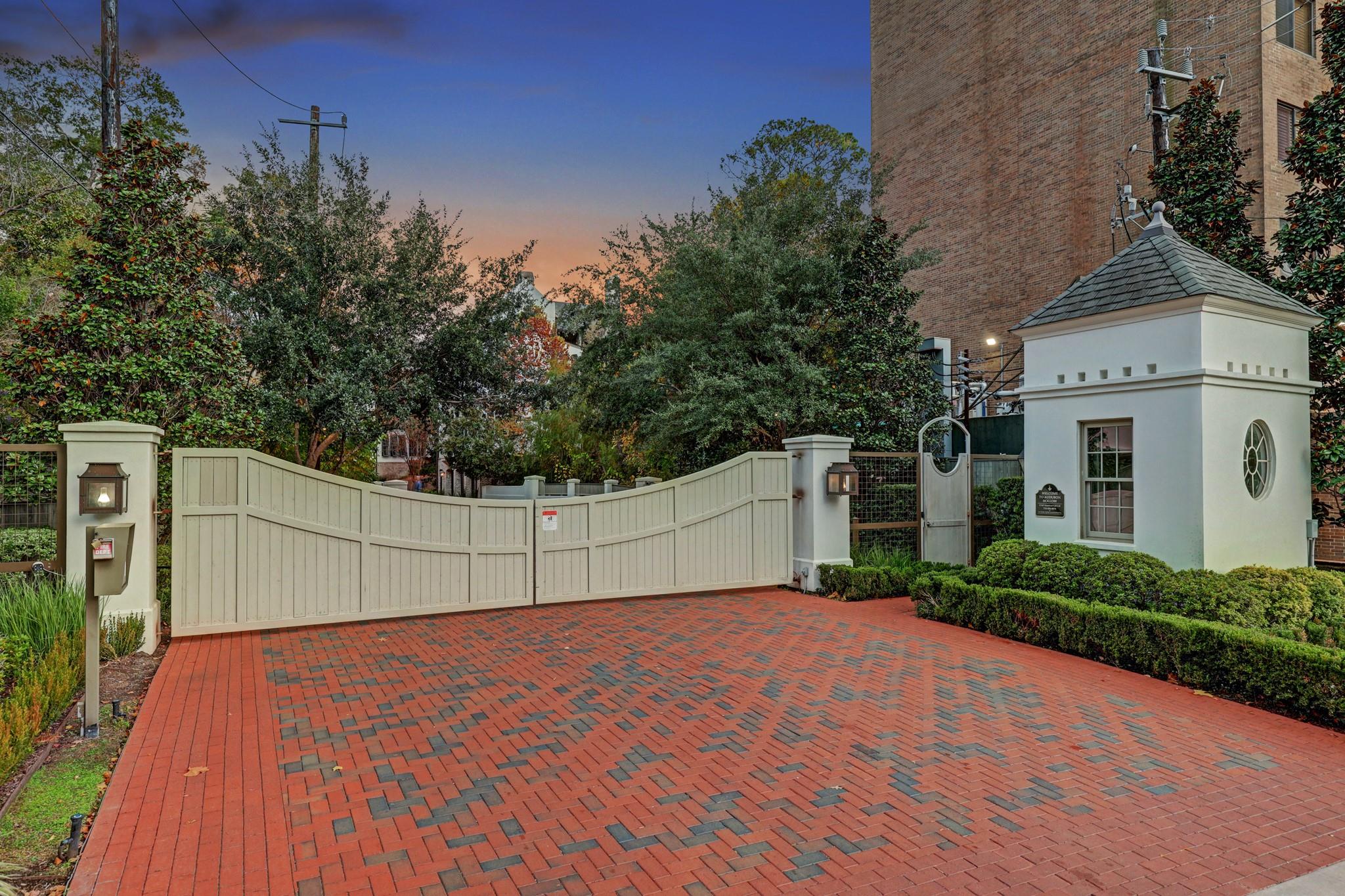 20 Audubon Hollow Lane