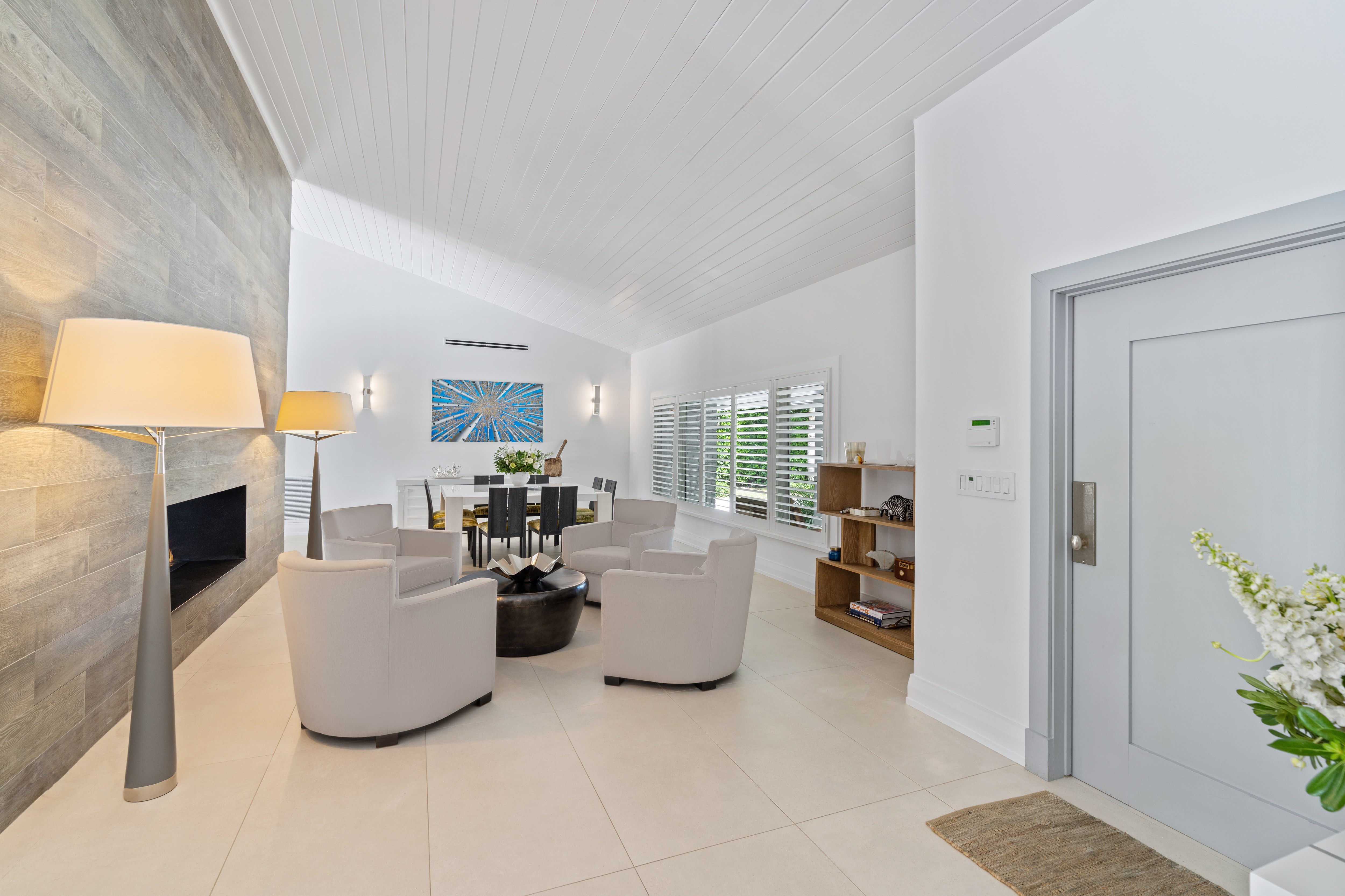 4220 Santa Maria St