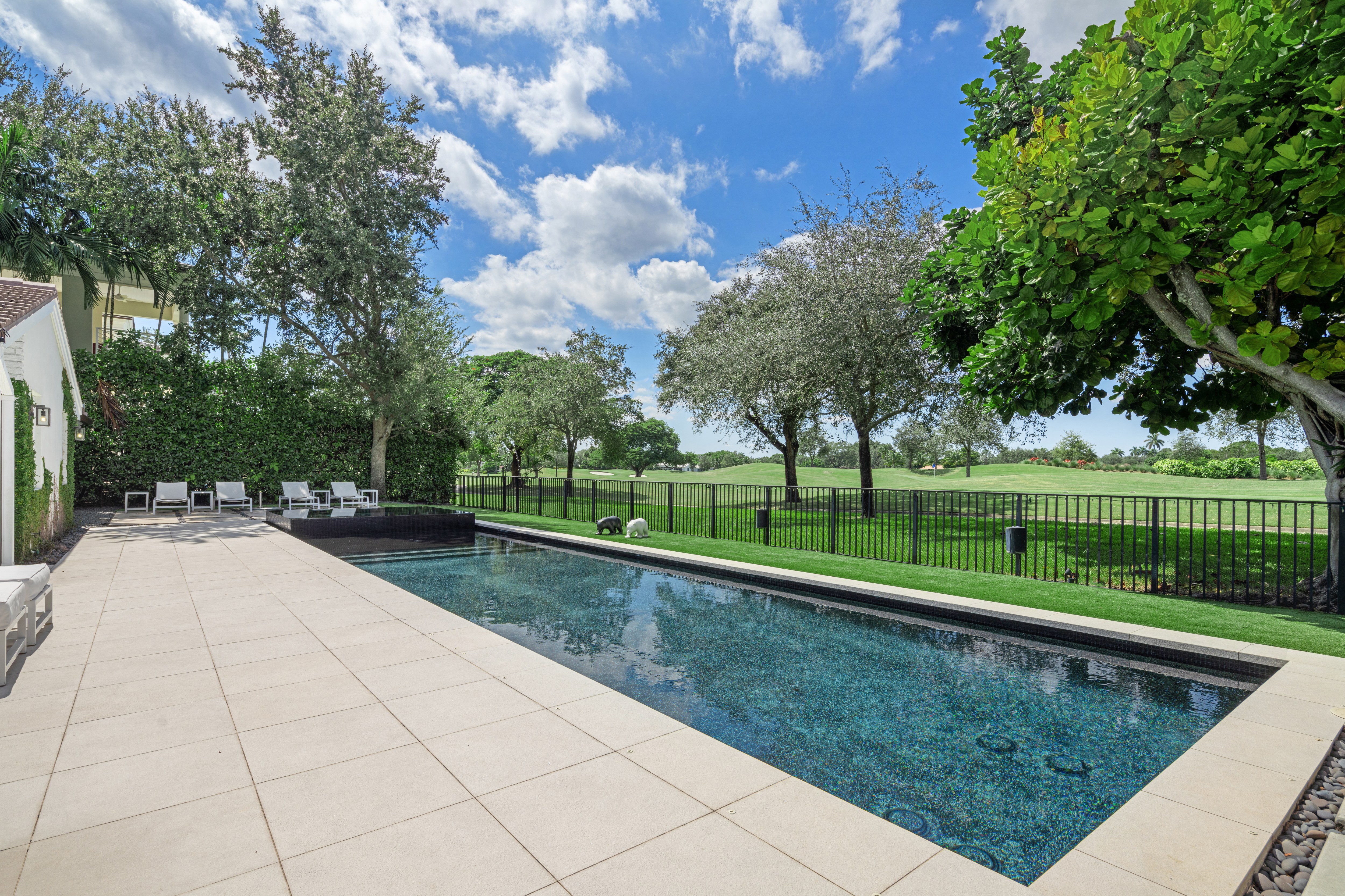 4220 Santa Maria St