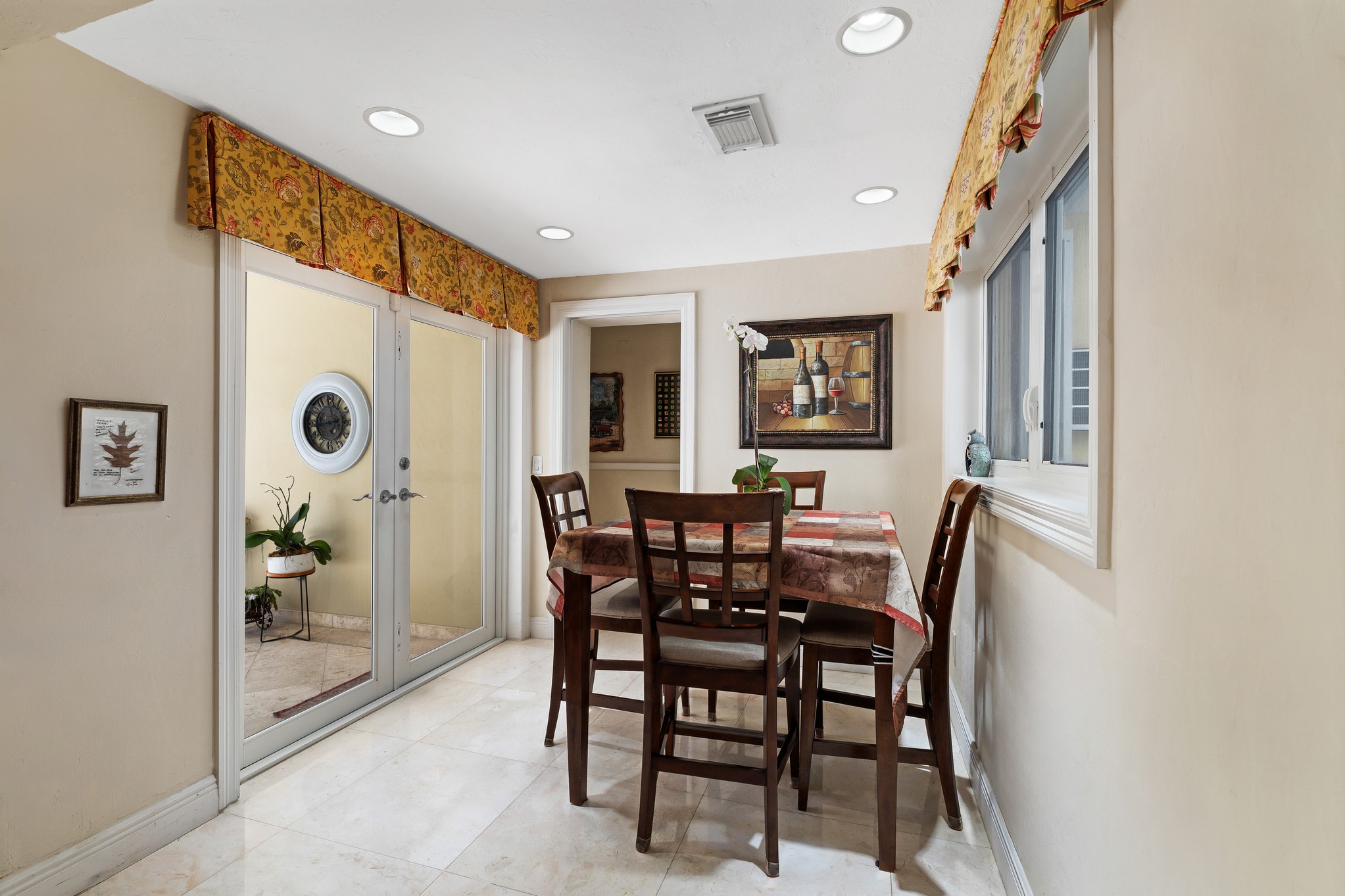 1270 Mariola Ct 