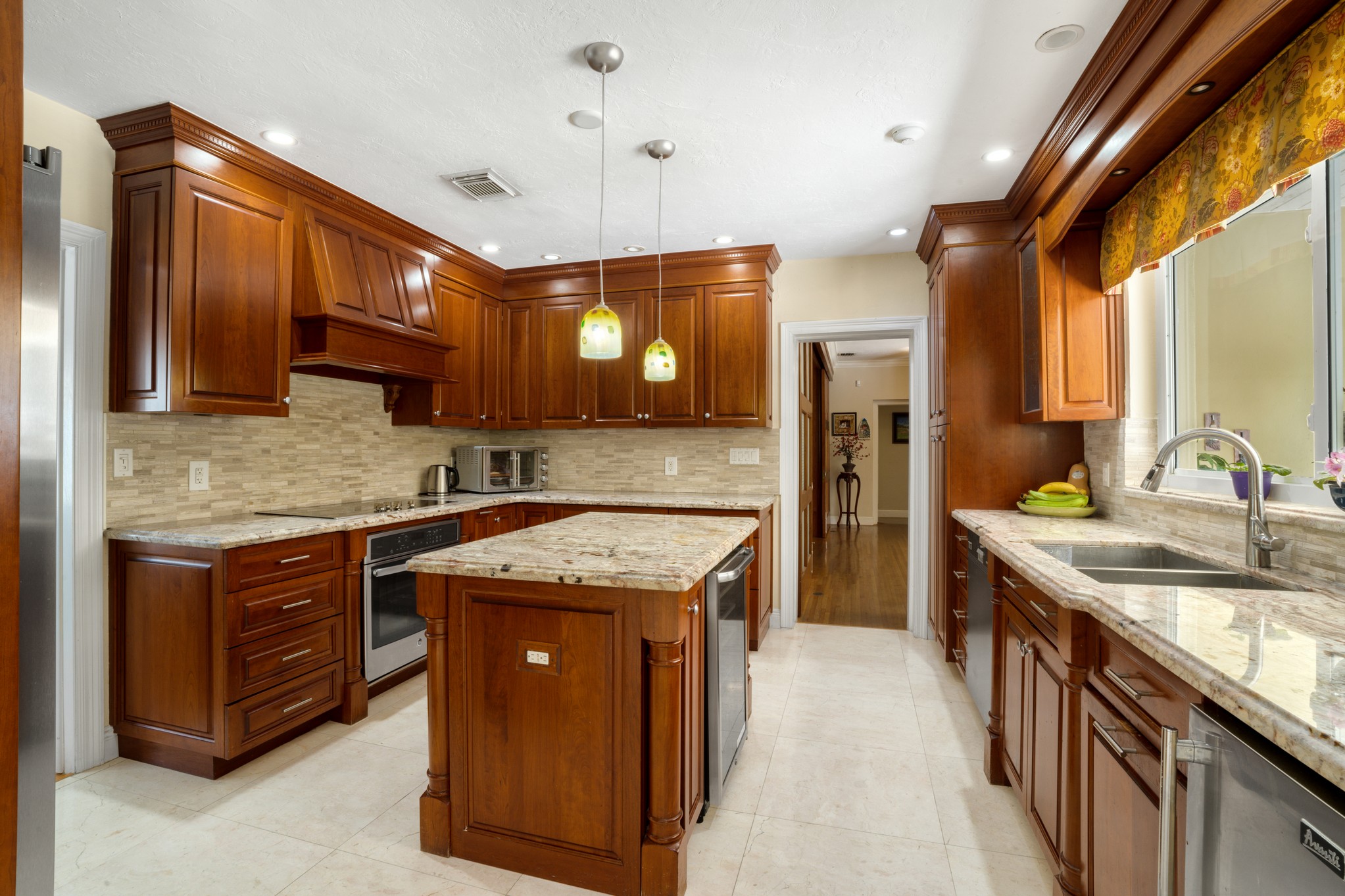 1270 Mariola Ct 