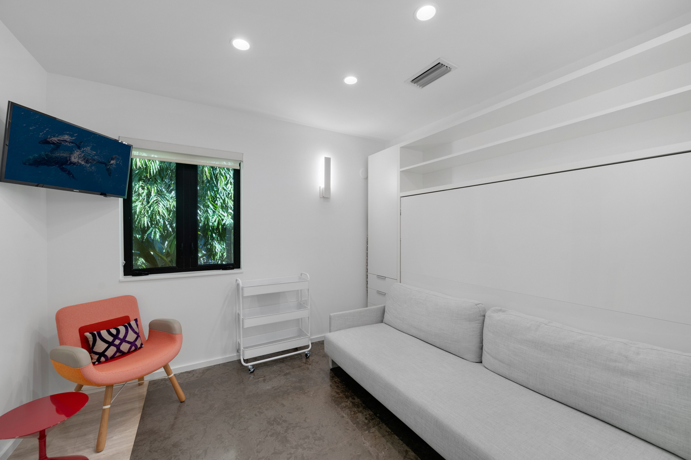 6840 Sunrise Pl 