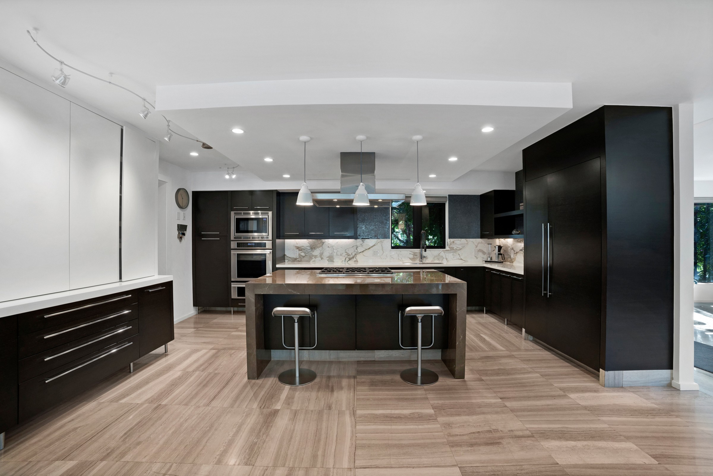 6840 Sunrise Pl 