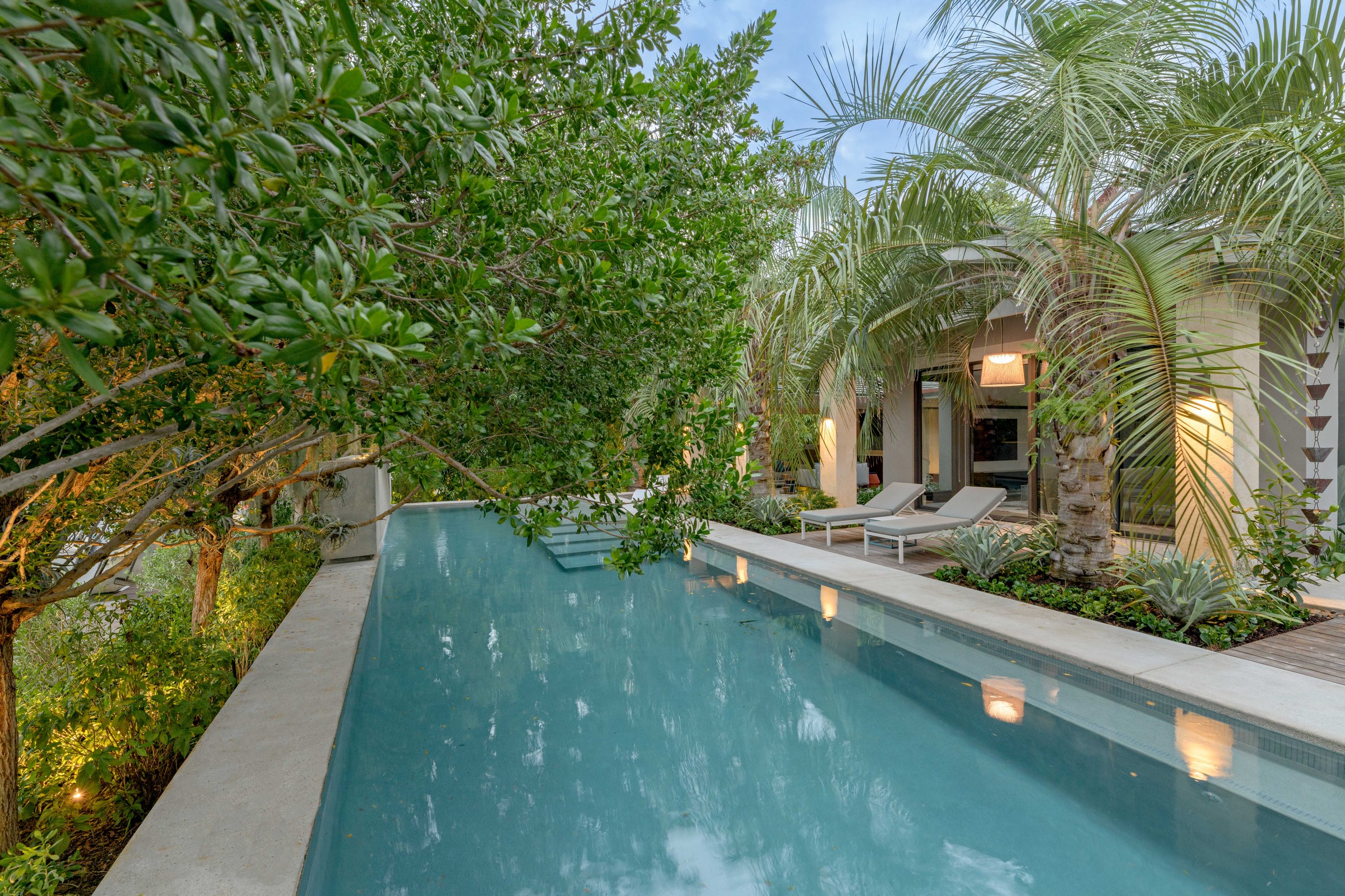 6840 Sunrise Pl 