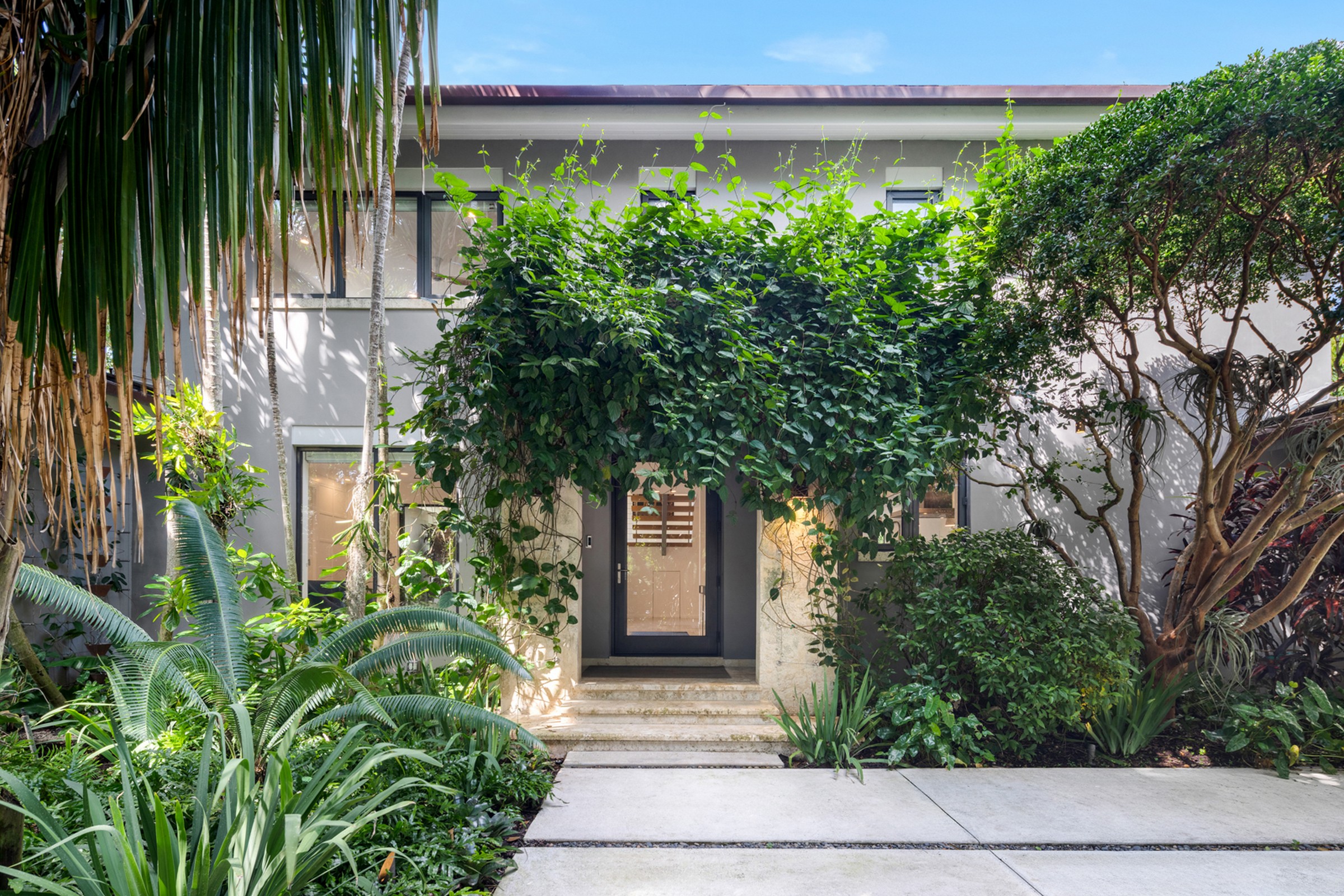 6840 Sunrise Pl 