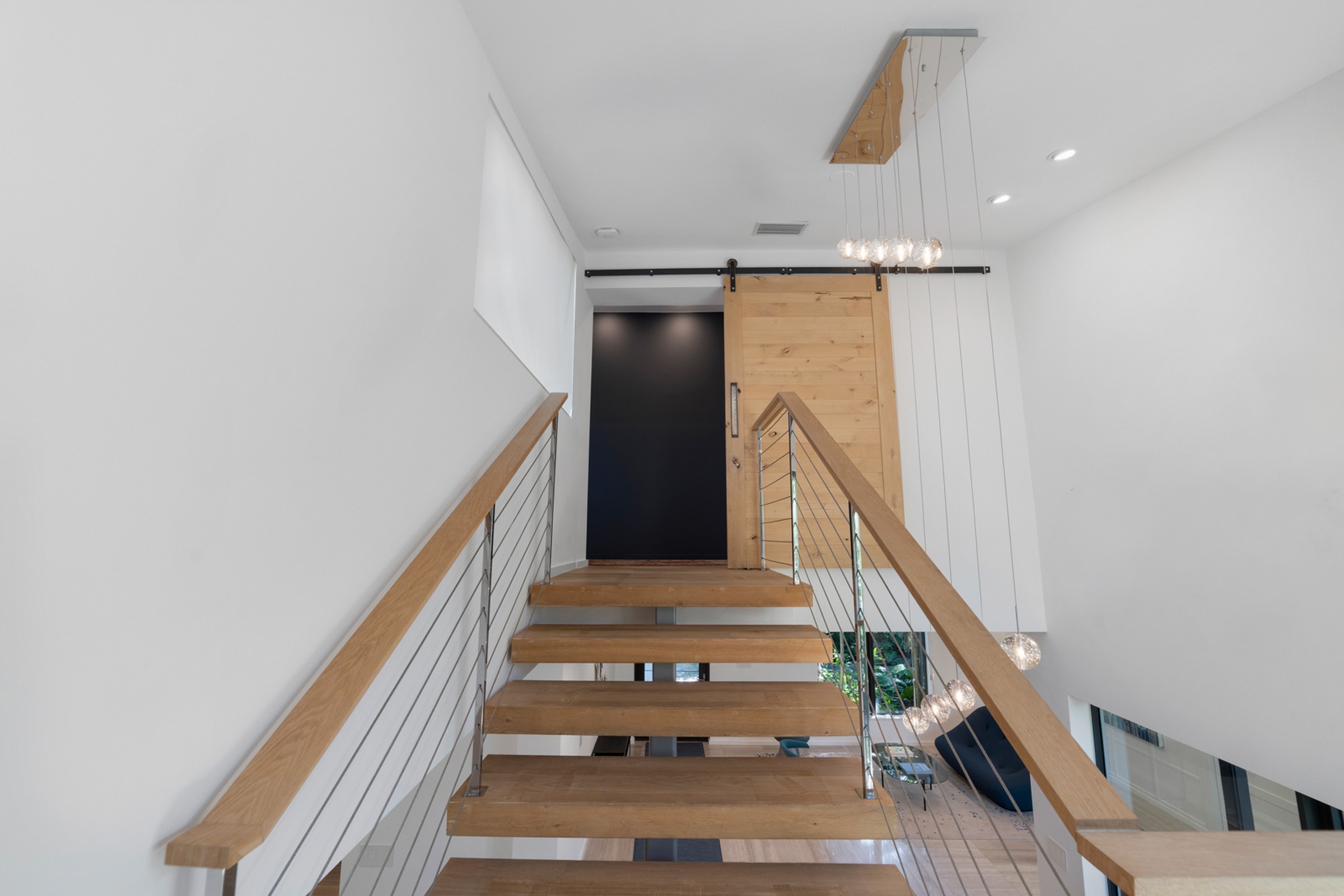 6840 Sunrise Pl 