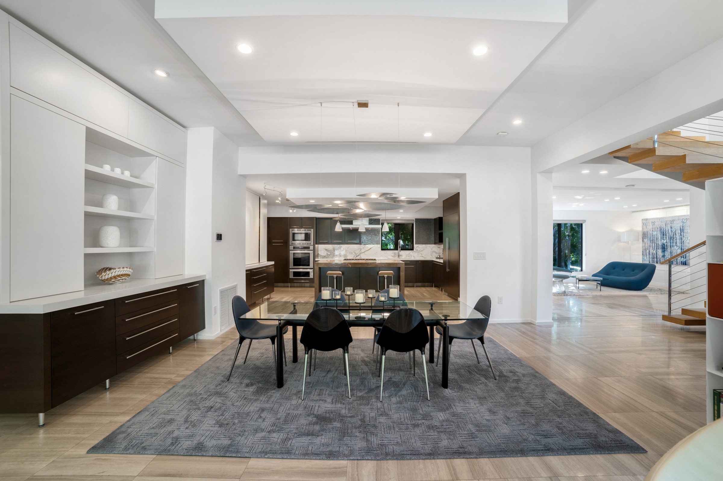 6840 Sunrise Pl 