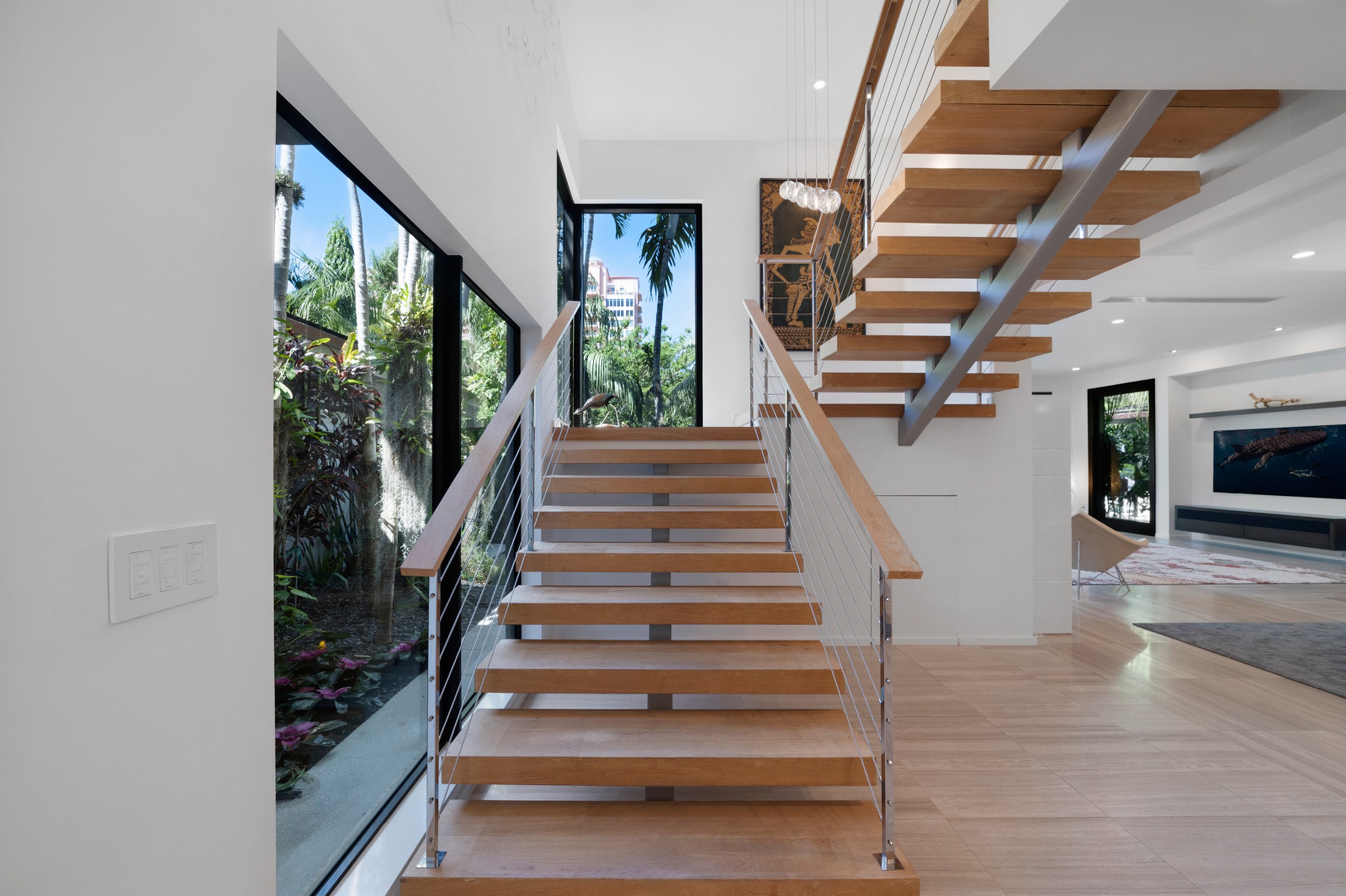 6840 Sunrise Pl 