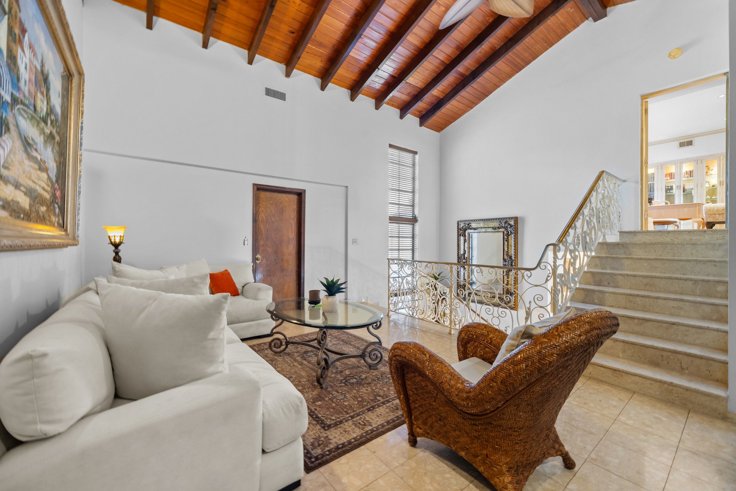 6636 Riviera Dr 