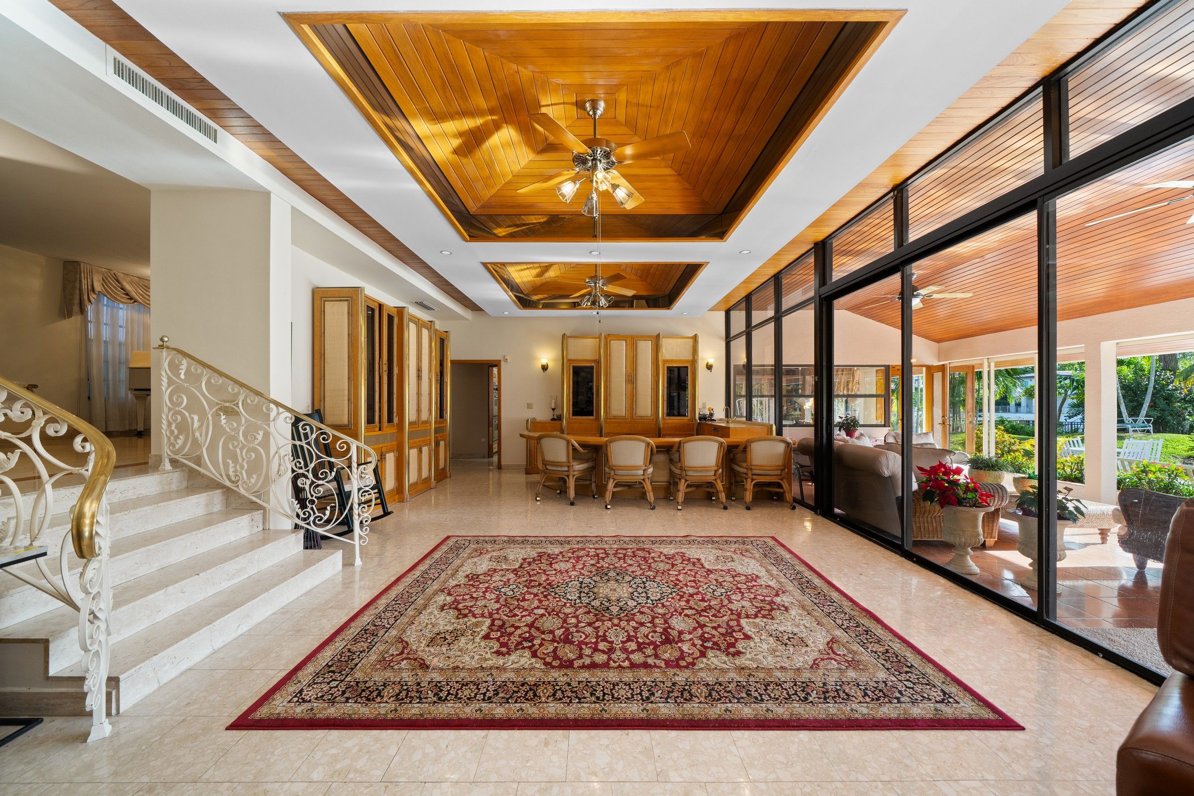 6636 Riviera Dr 