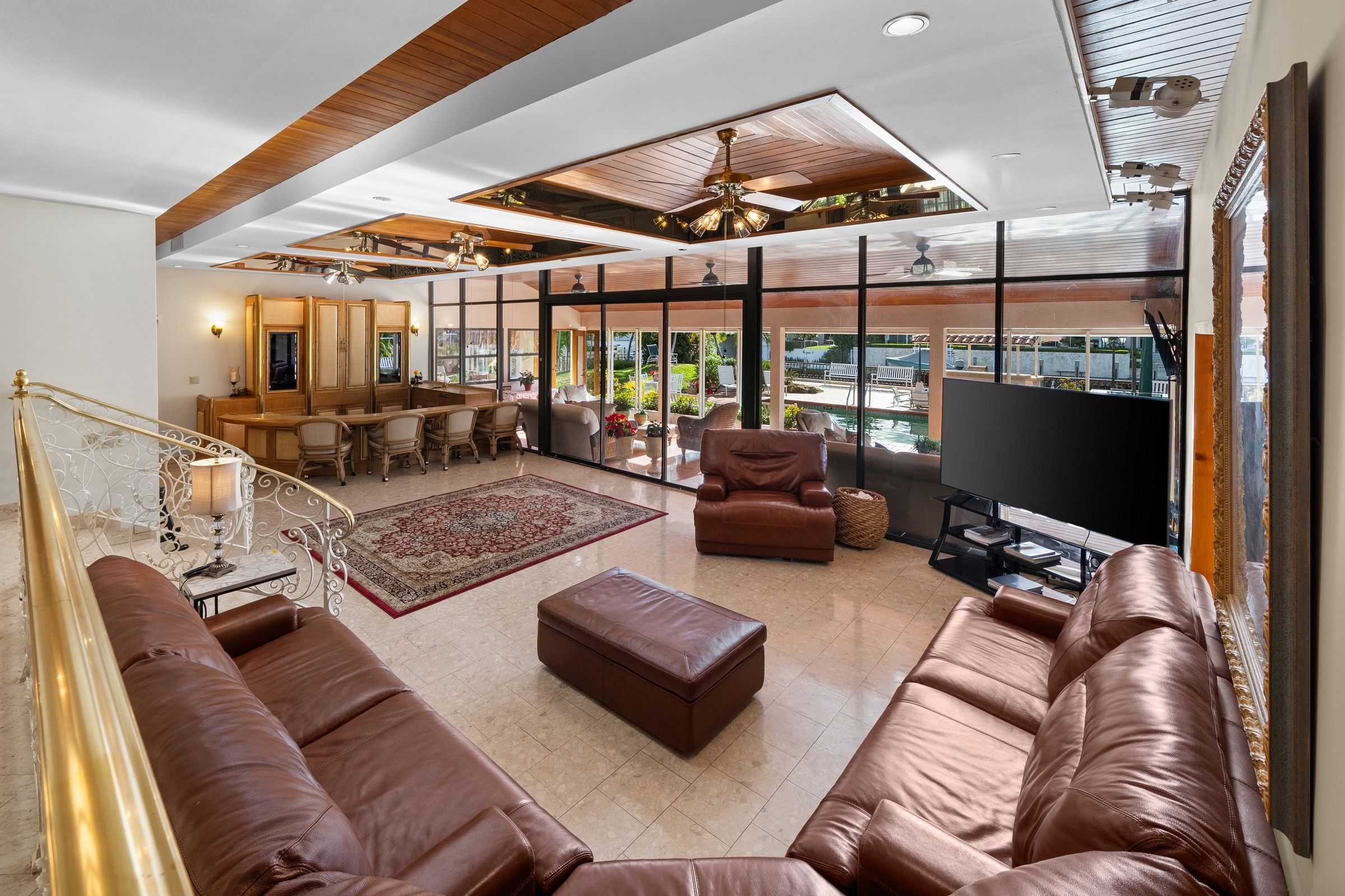 6636 Riviera Dr 