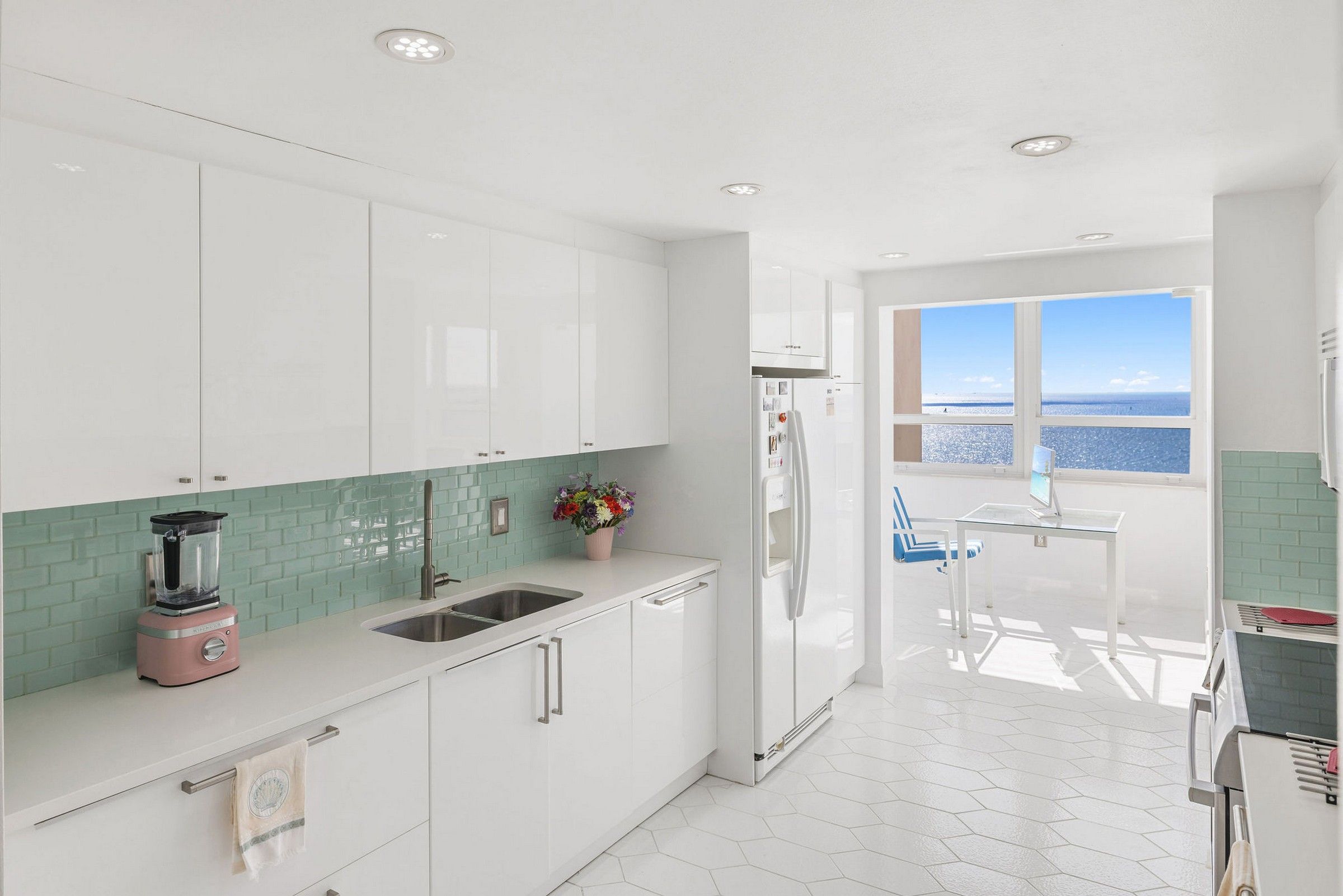1 Grove Isle Dr Unit# A1102