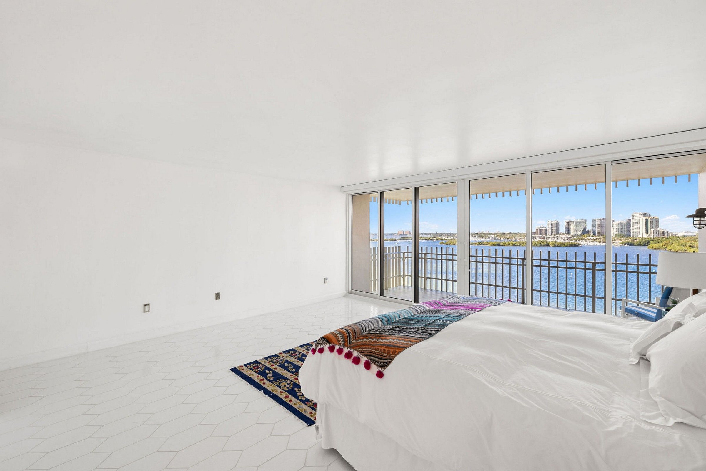 1 Grove Isle Dr Unit# A1102