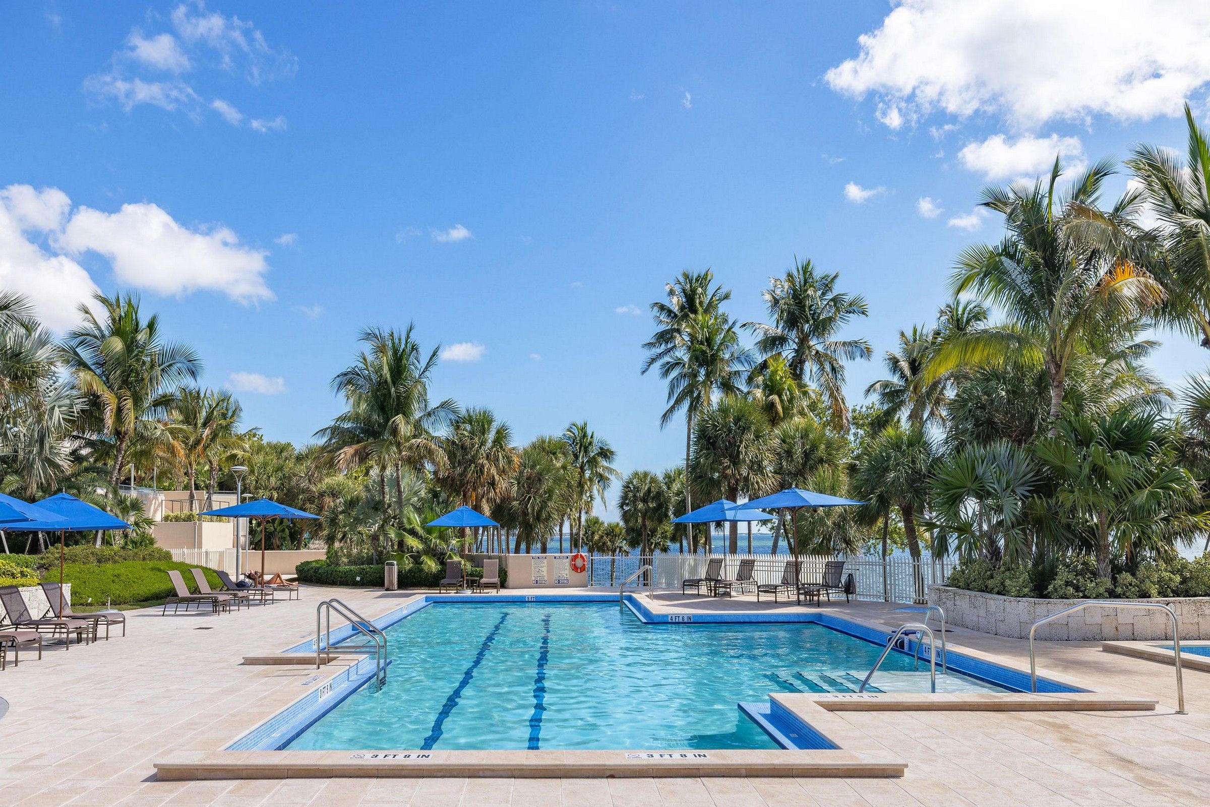 1 Grove Isle Dr Unit# A1102