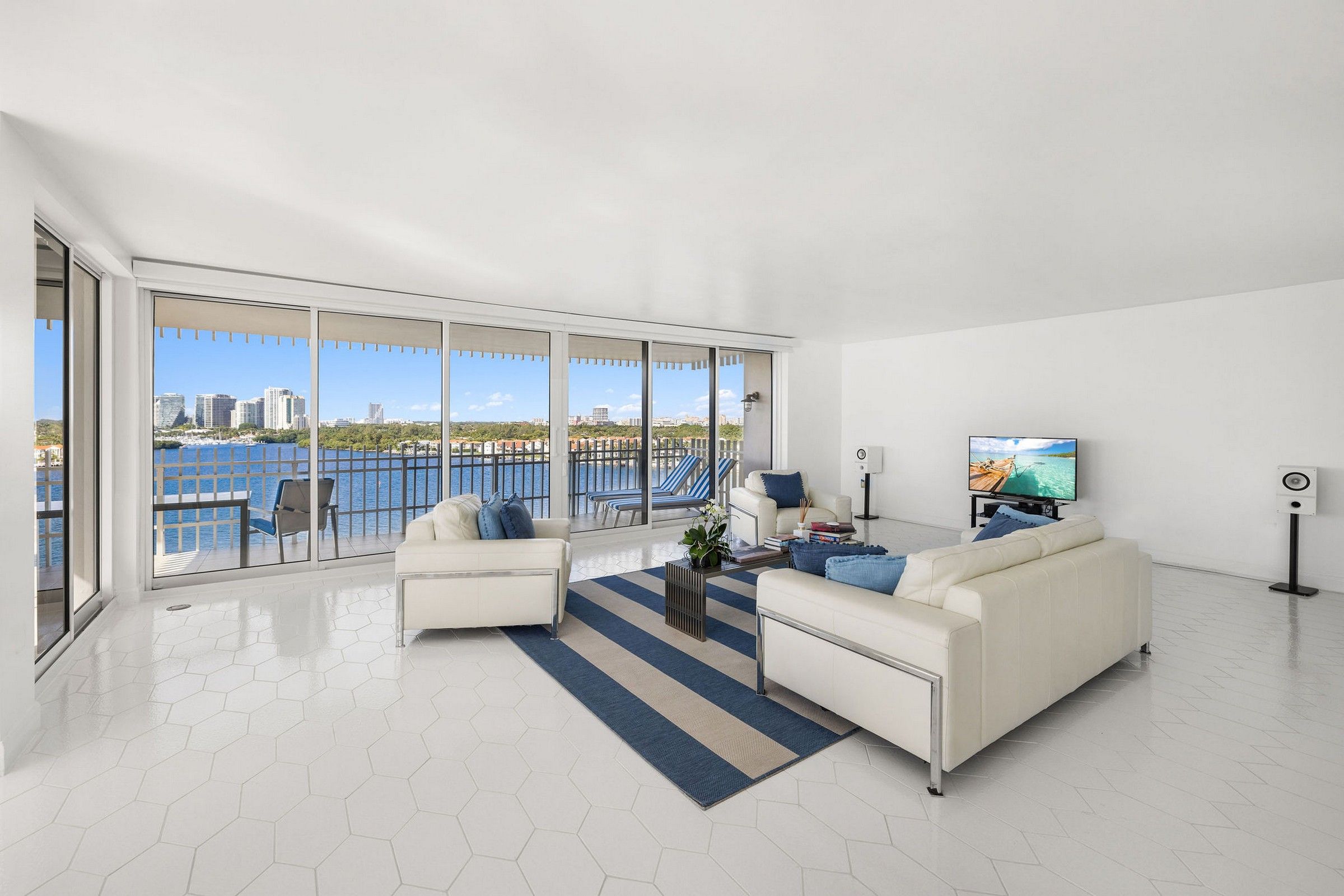 1 Grove Isle Dr Unit# A1102