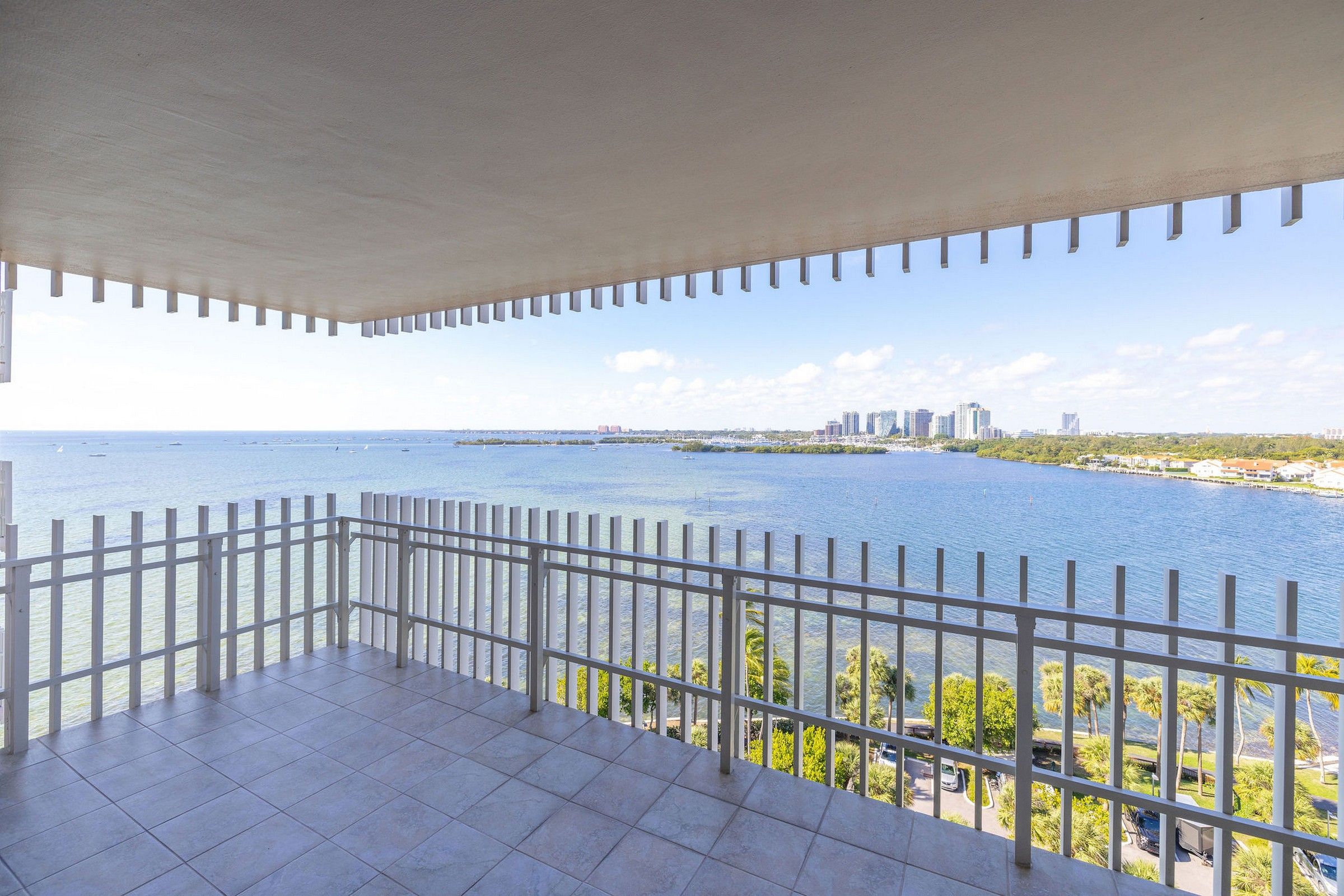 1 Grove Isle Dr Unit# A1102