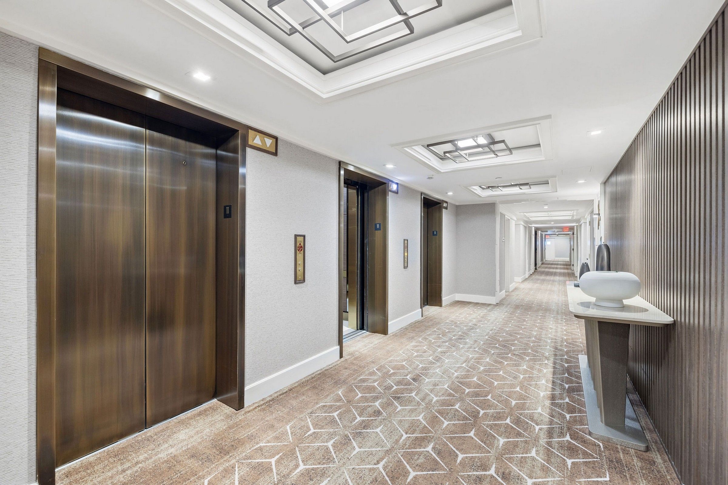1 Grove Isle Dr Unit# A1102