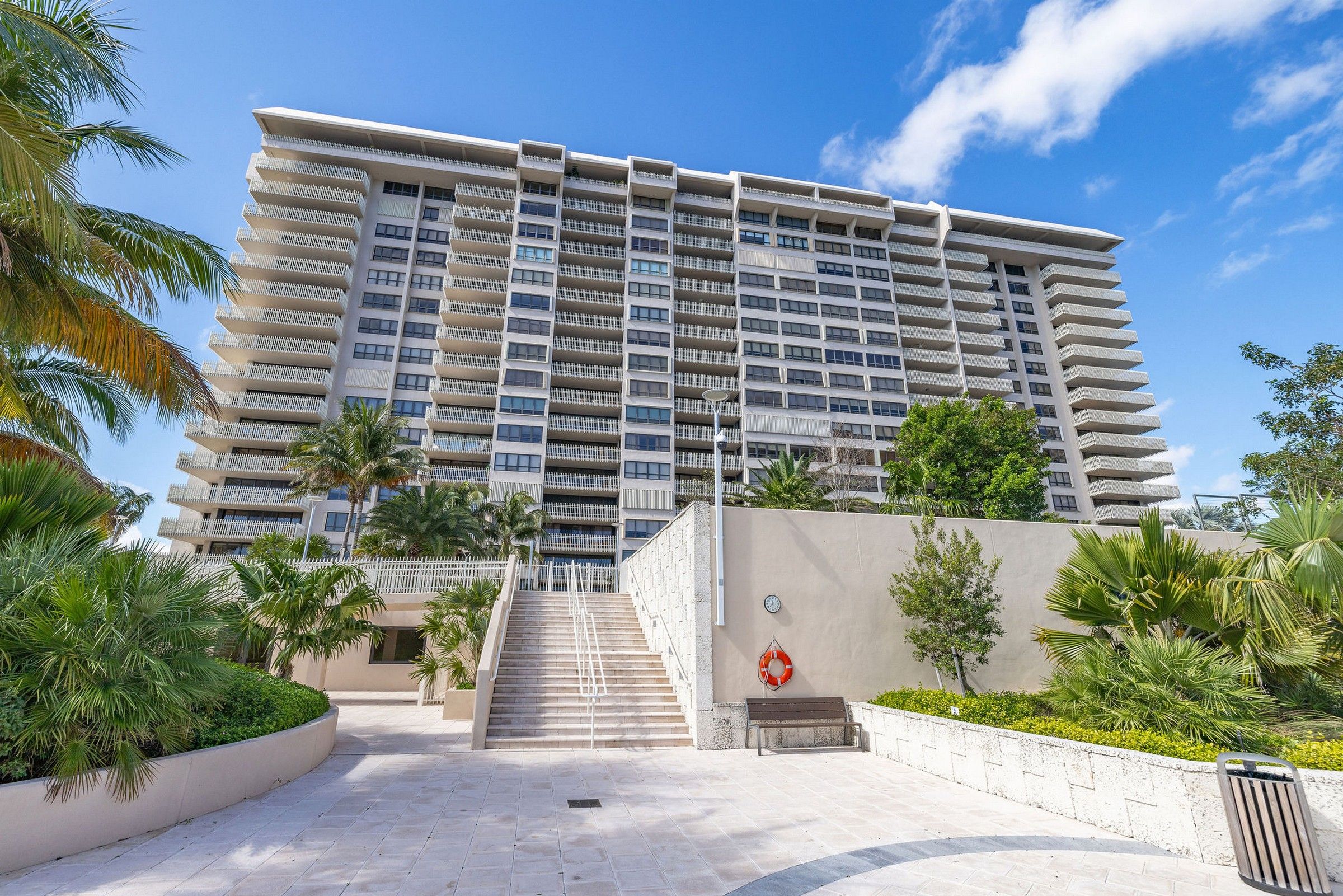 1 Grove Isle Dr Unit# A1102