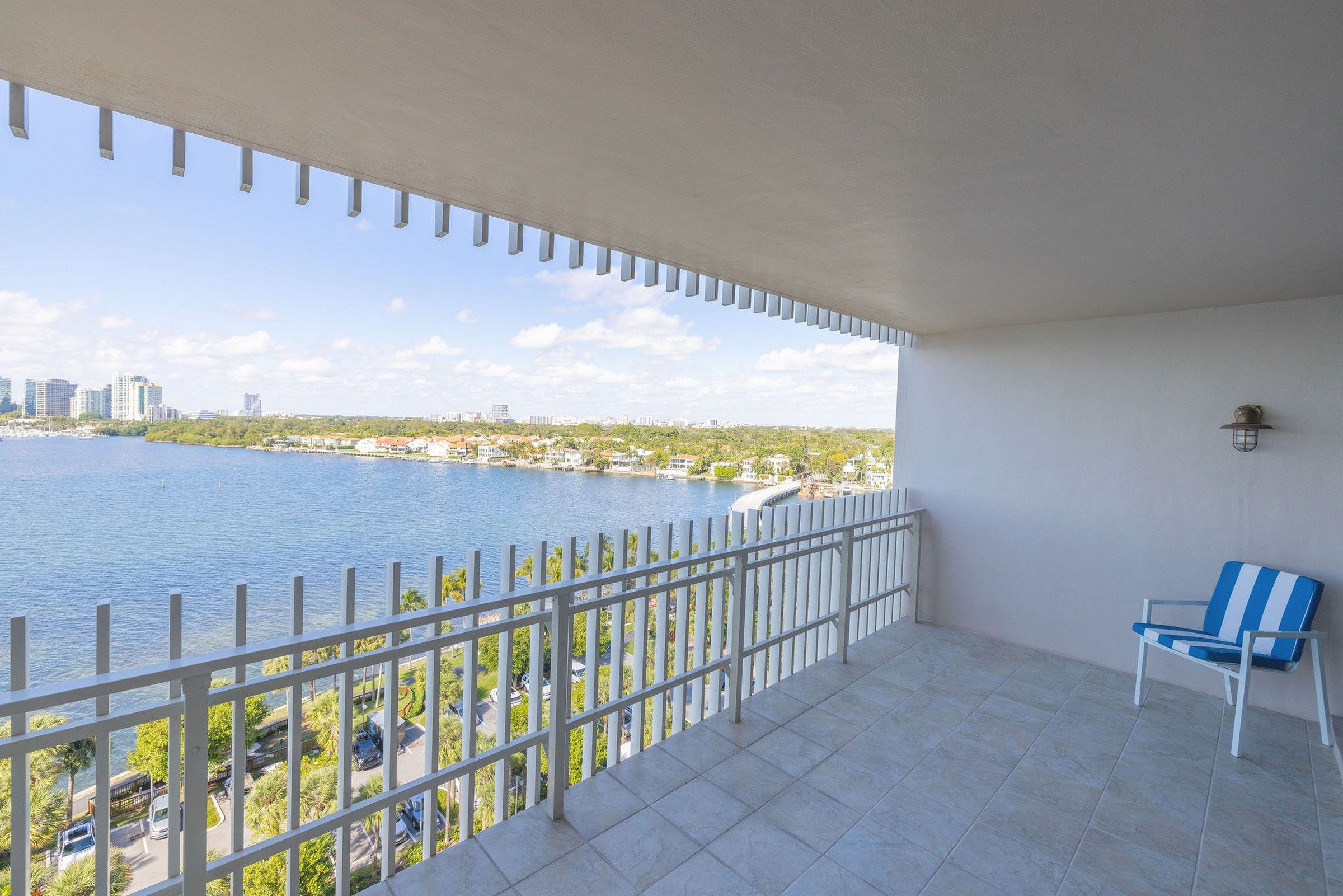 1 Grove Isle Dr Unit# A1102