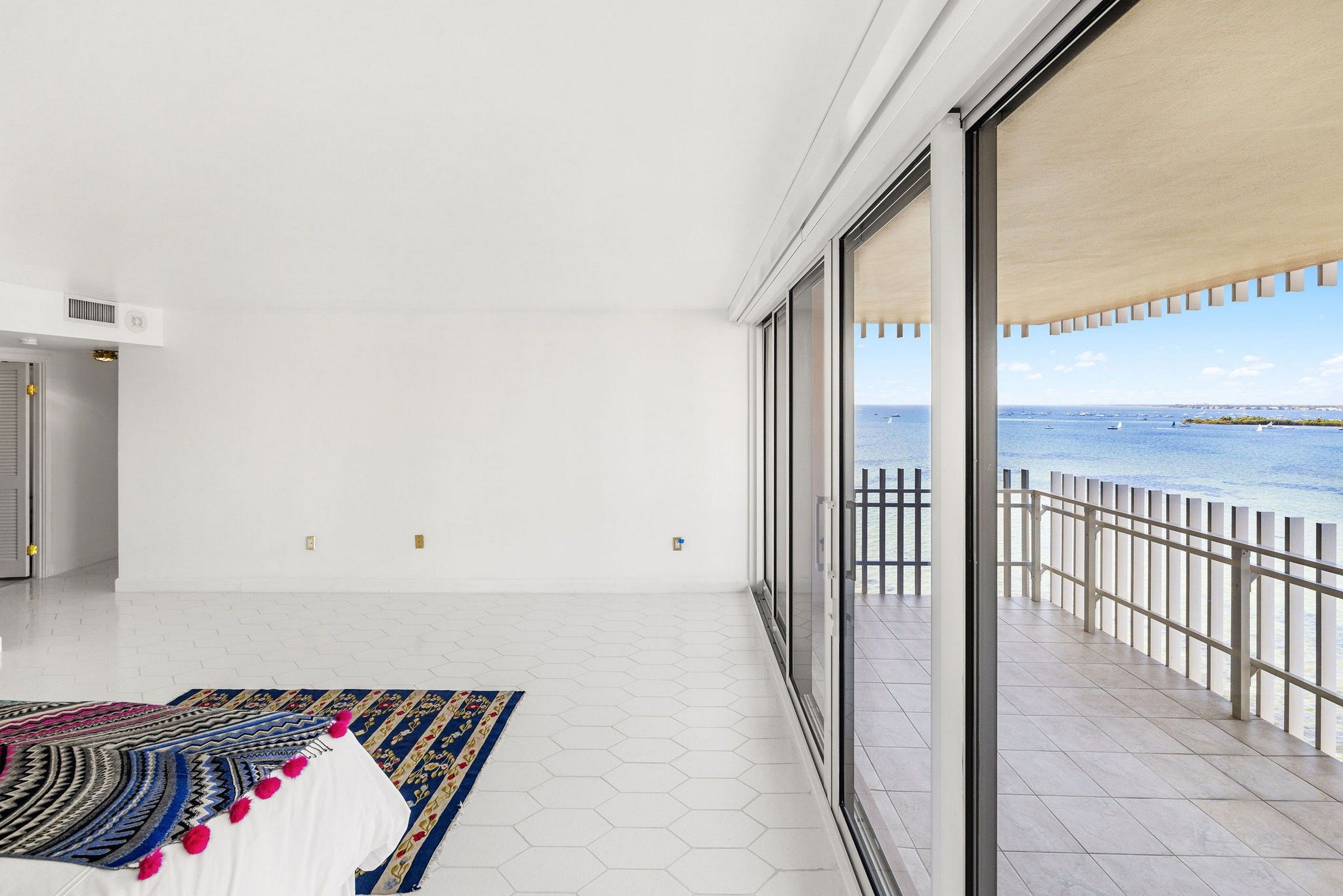 1 Grove Isle Dr Unit# A1102