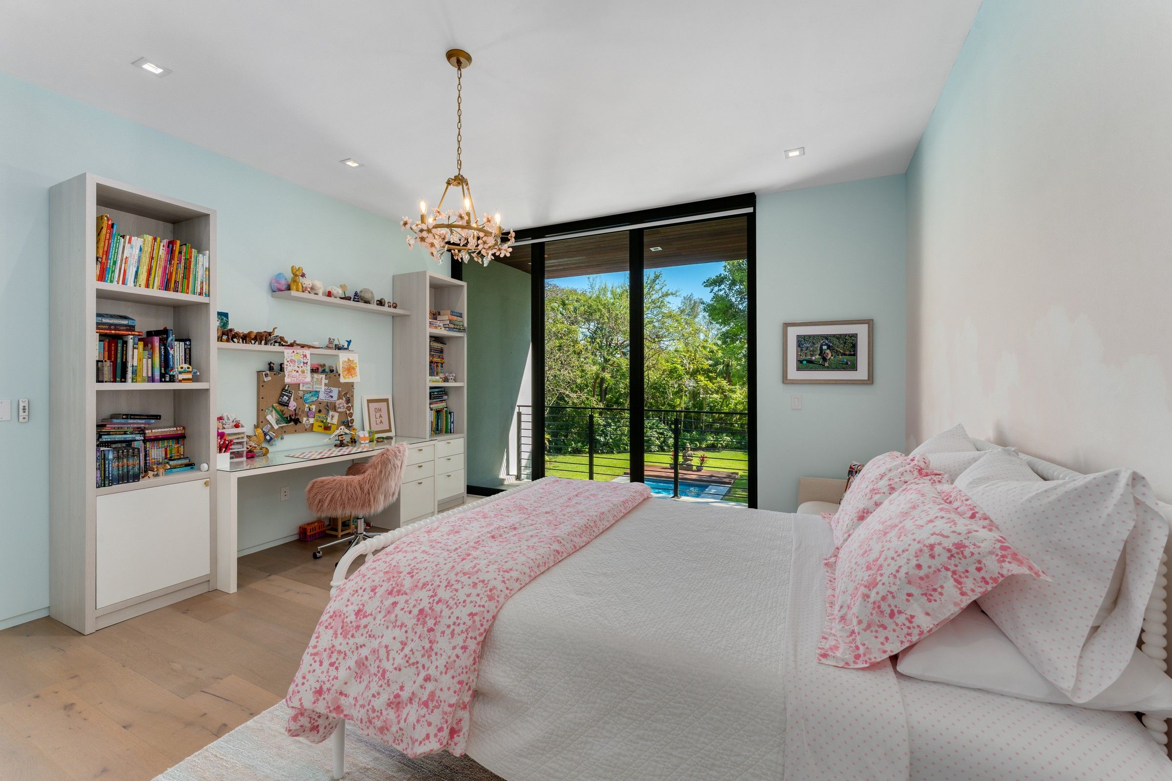 12220 Rock Garden Ln 
