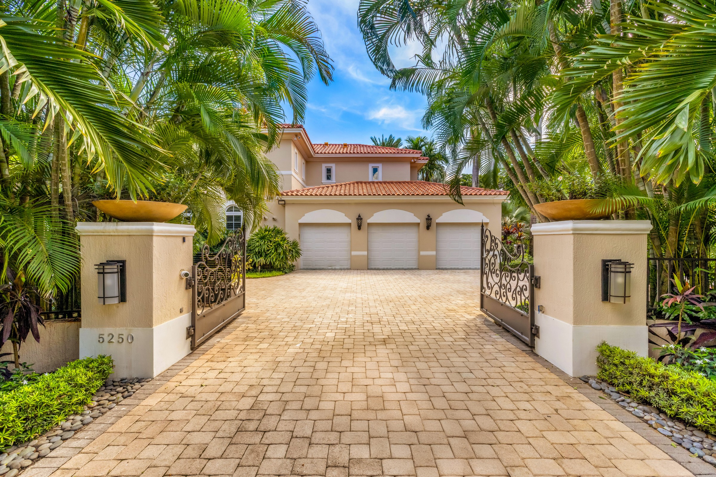5250 Snapper Creek Road, Coral Gables, FL