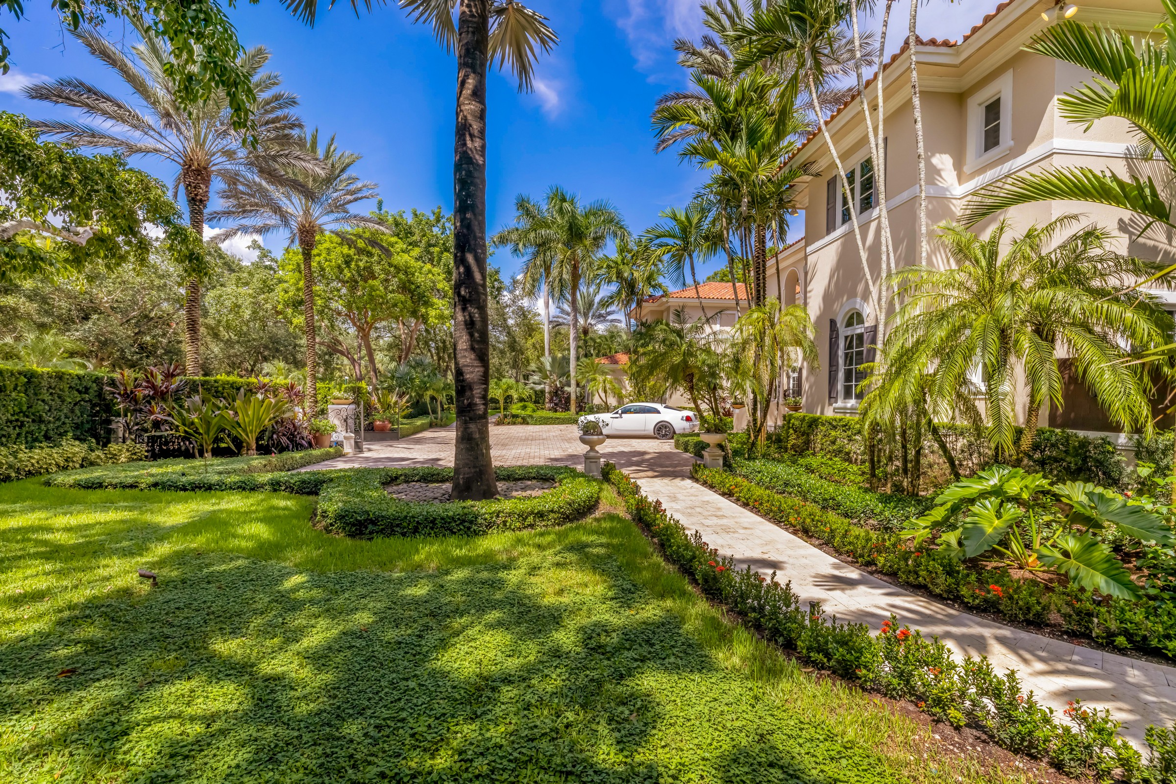 5250 Snapper Creek Road, Coral Gables, FL