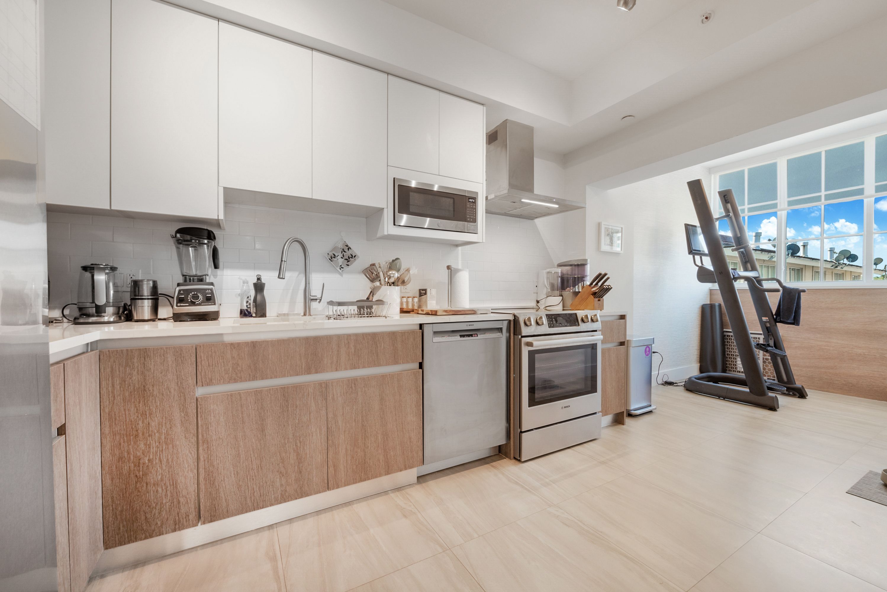 120 Salamanca Ave Unit# 2A