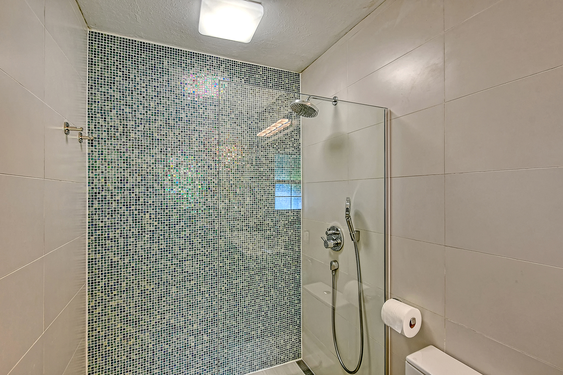2133 Oriole Drive