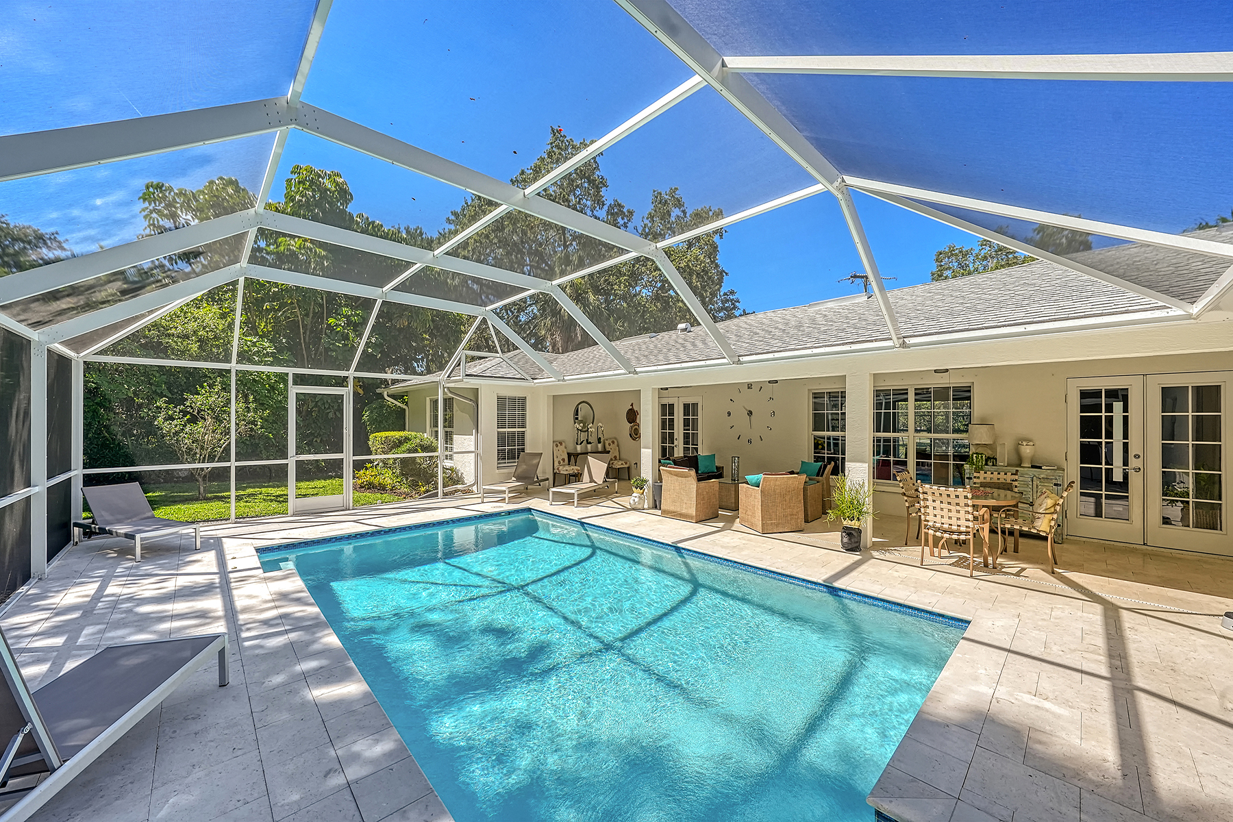2133 Oriole Drive