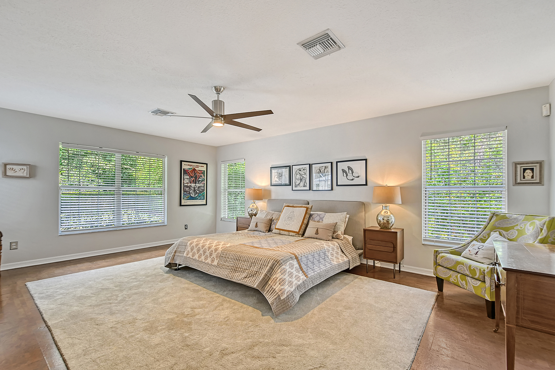 2133 Oriole Drive