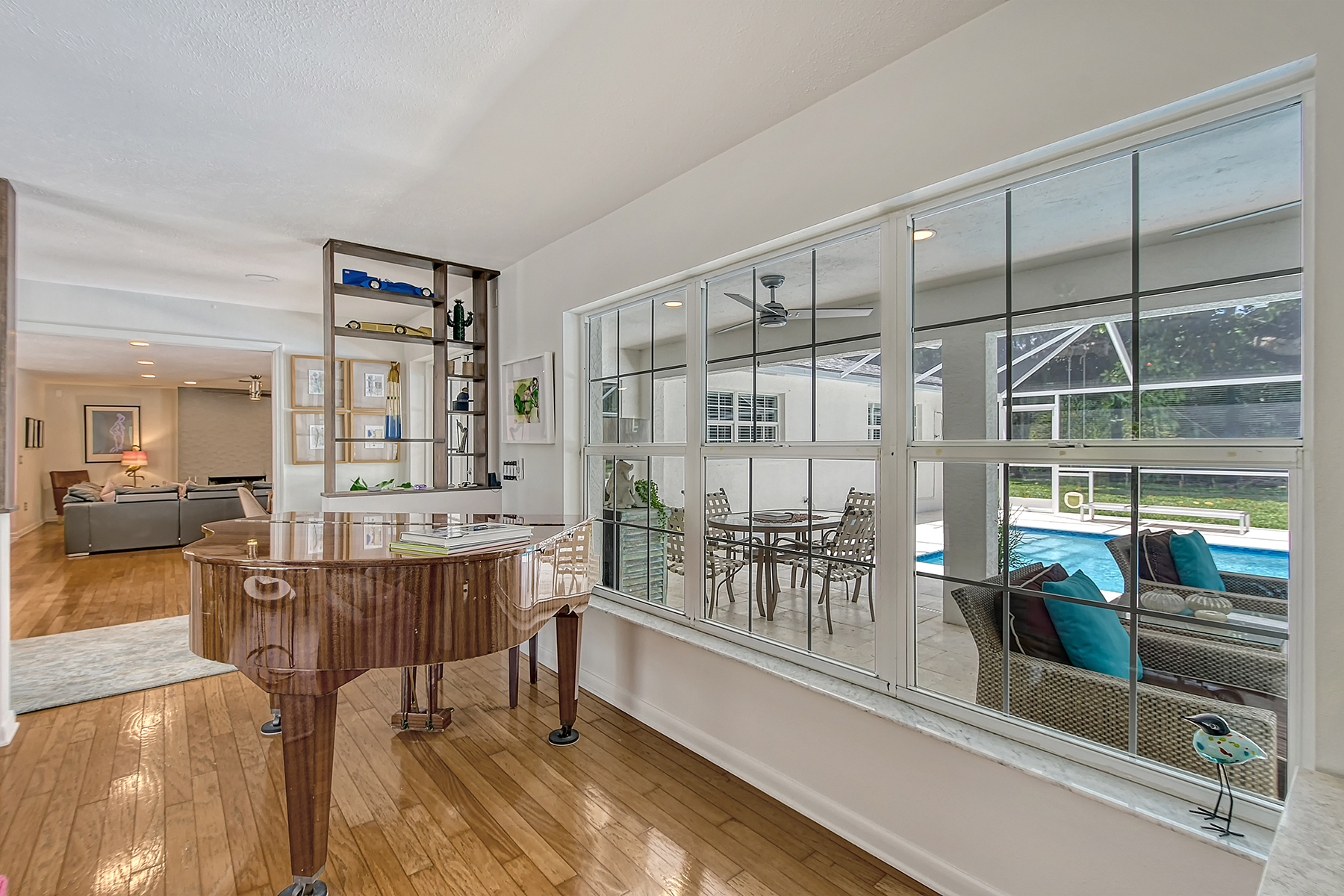 2133 Oriole Drive