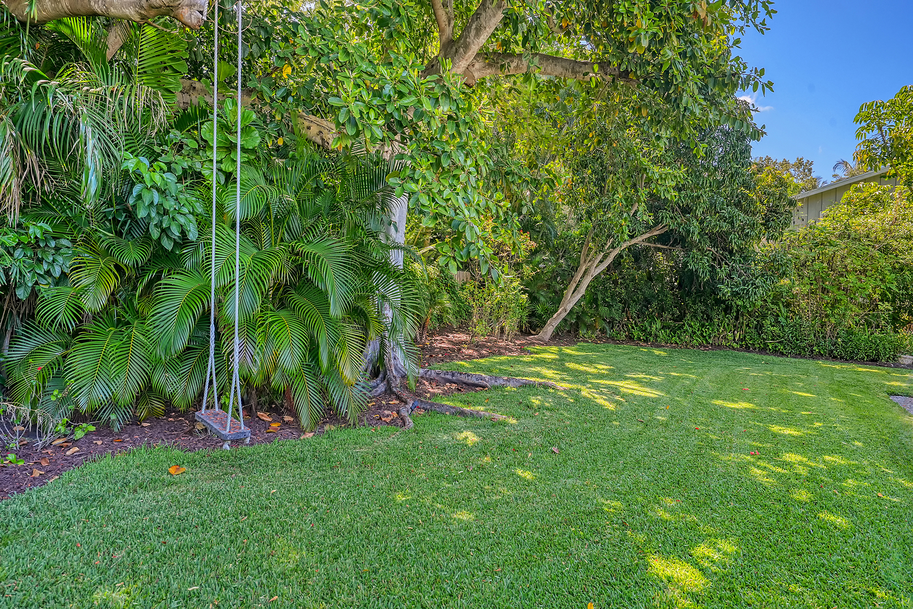 2133 Oriole Drive