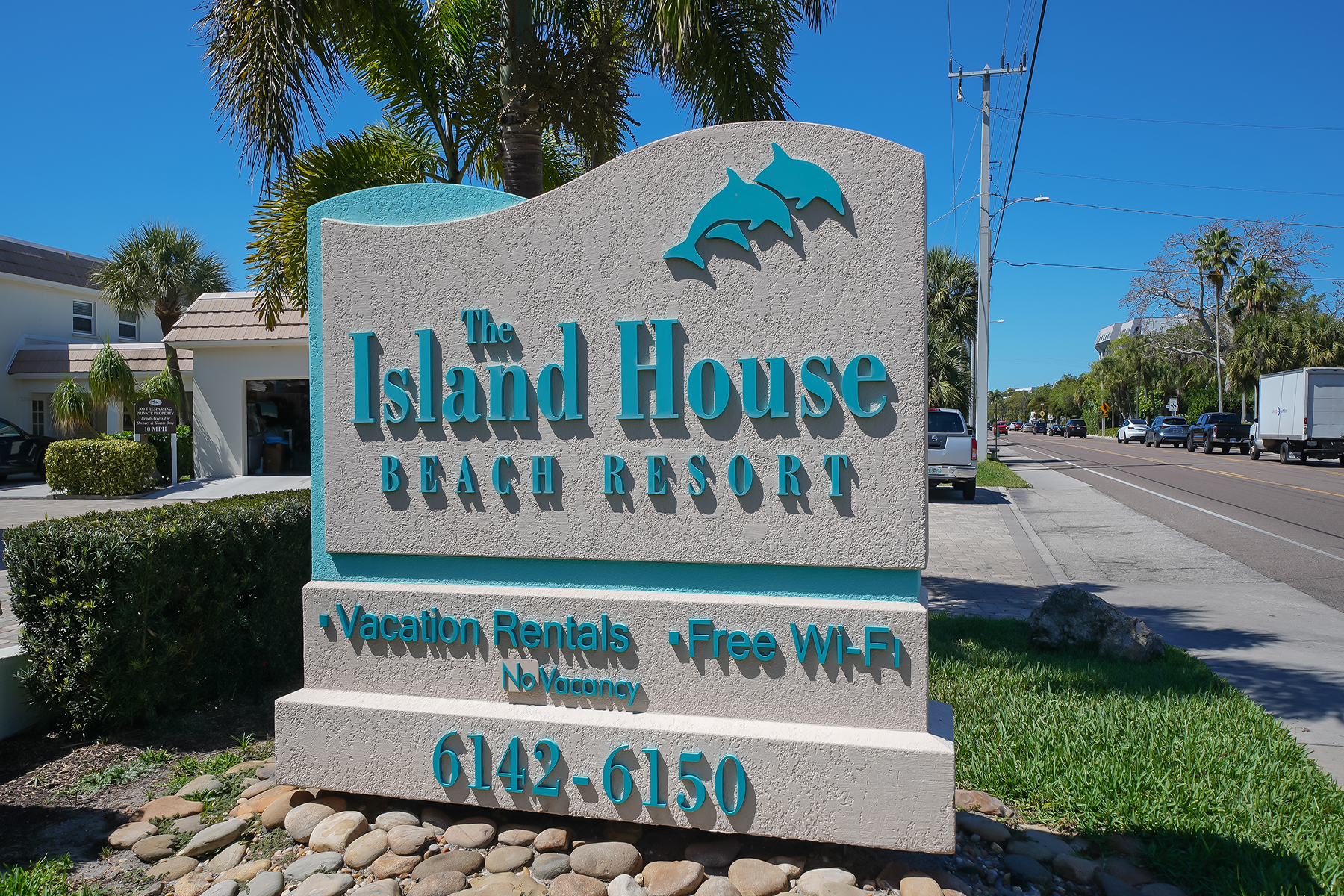 6142 Midnight Pass Road , 17N