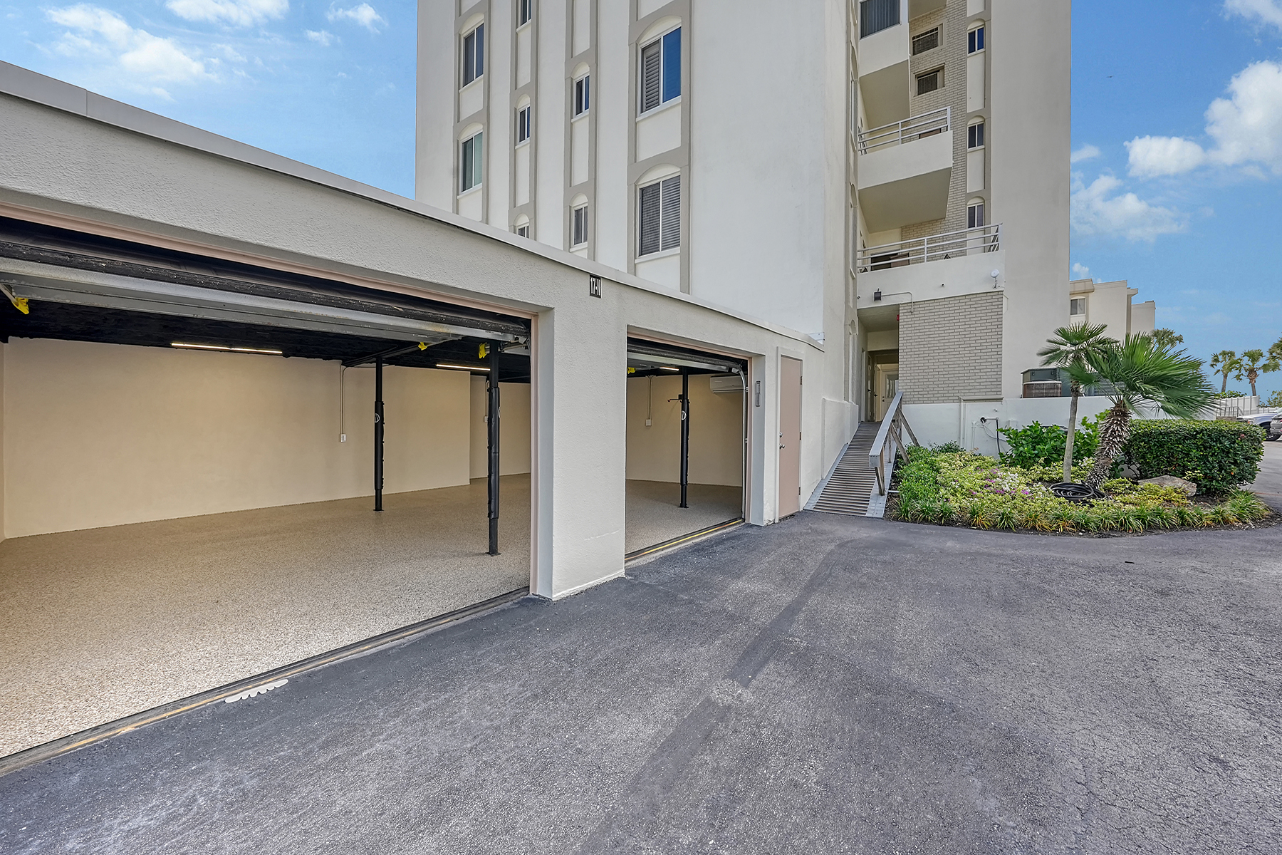 6142 Midnight Pass Road , 17N