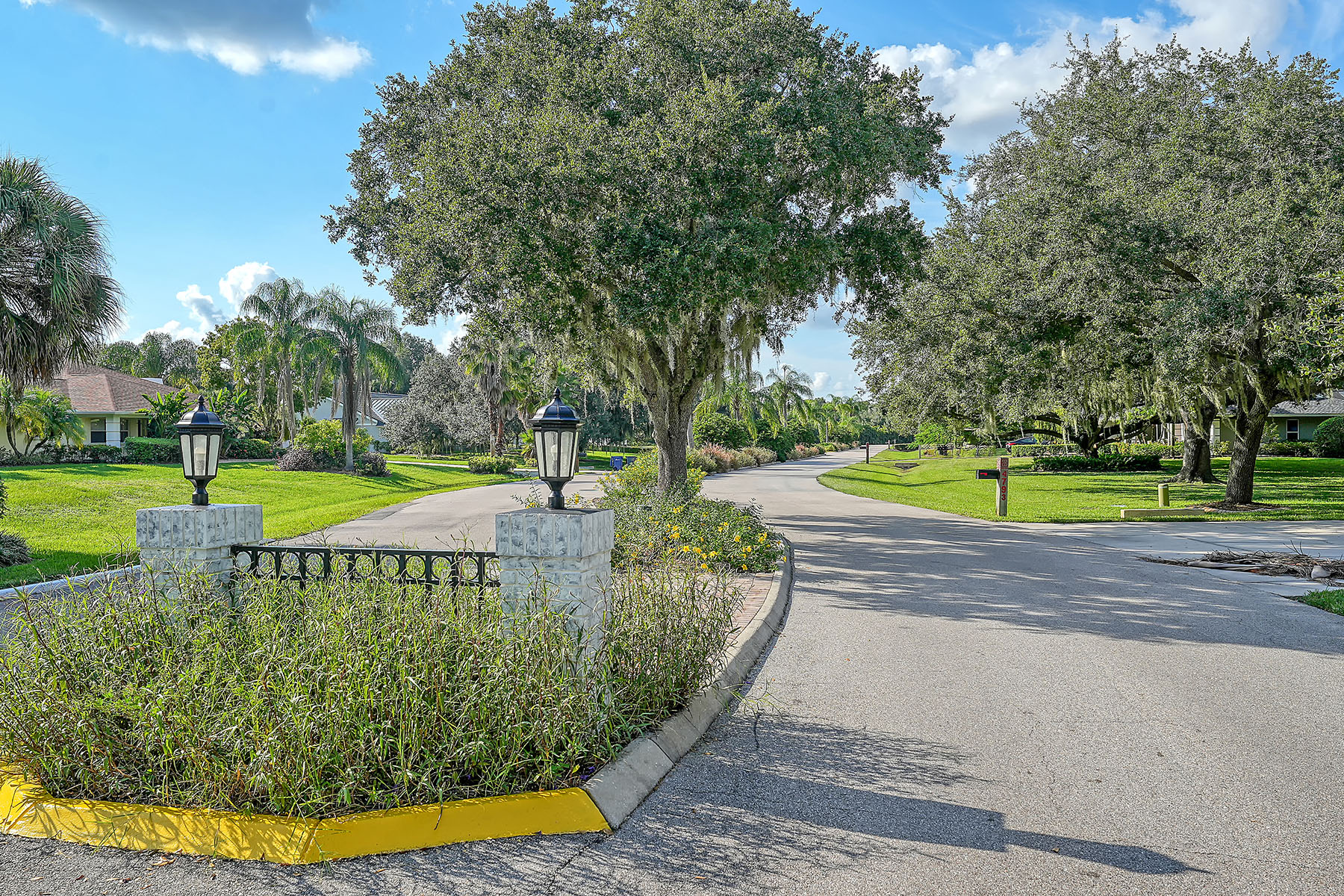 4457 Sandpine Lane