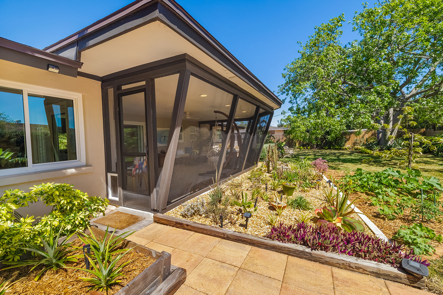 2610 Jefferson Circle