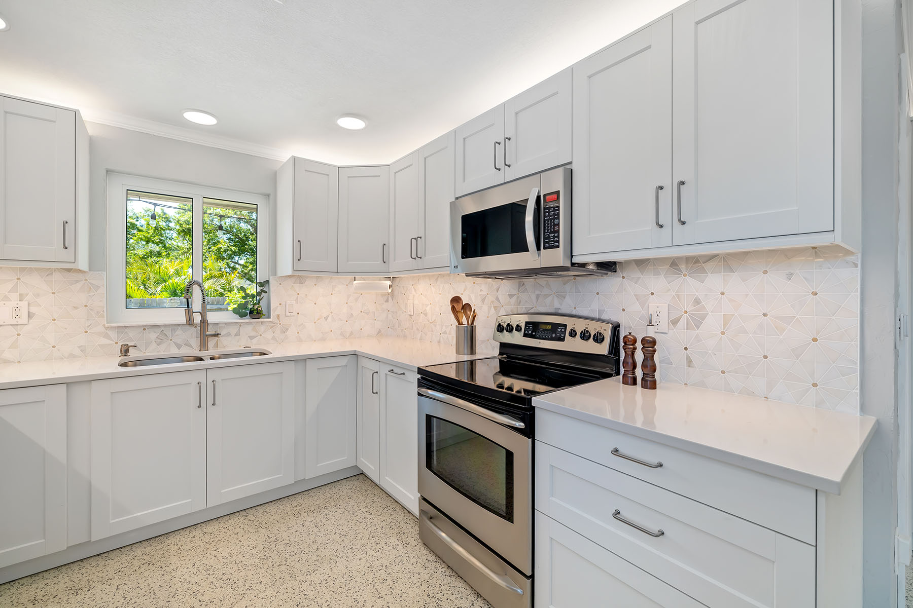 2610 Jefferson Circle