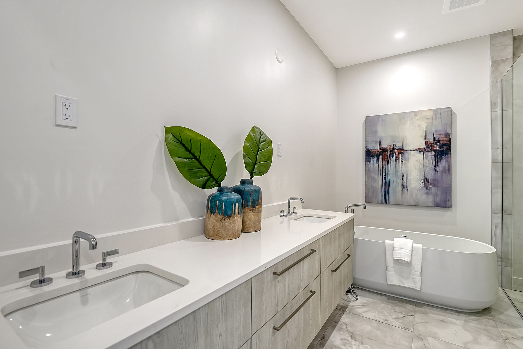 33 S Palm Avenue , 1501