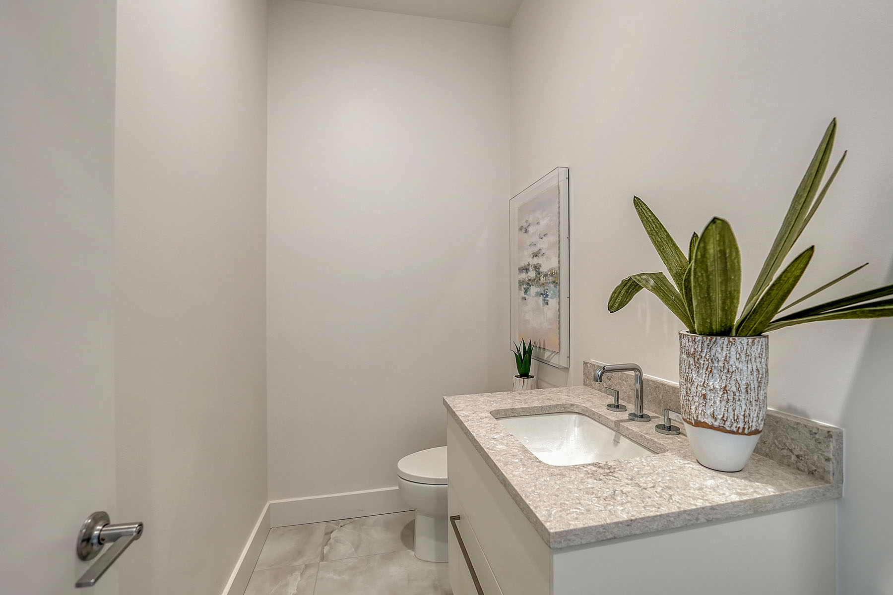 33 S Palm Avenue , 1501