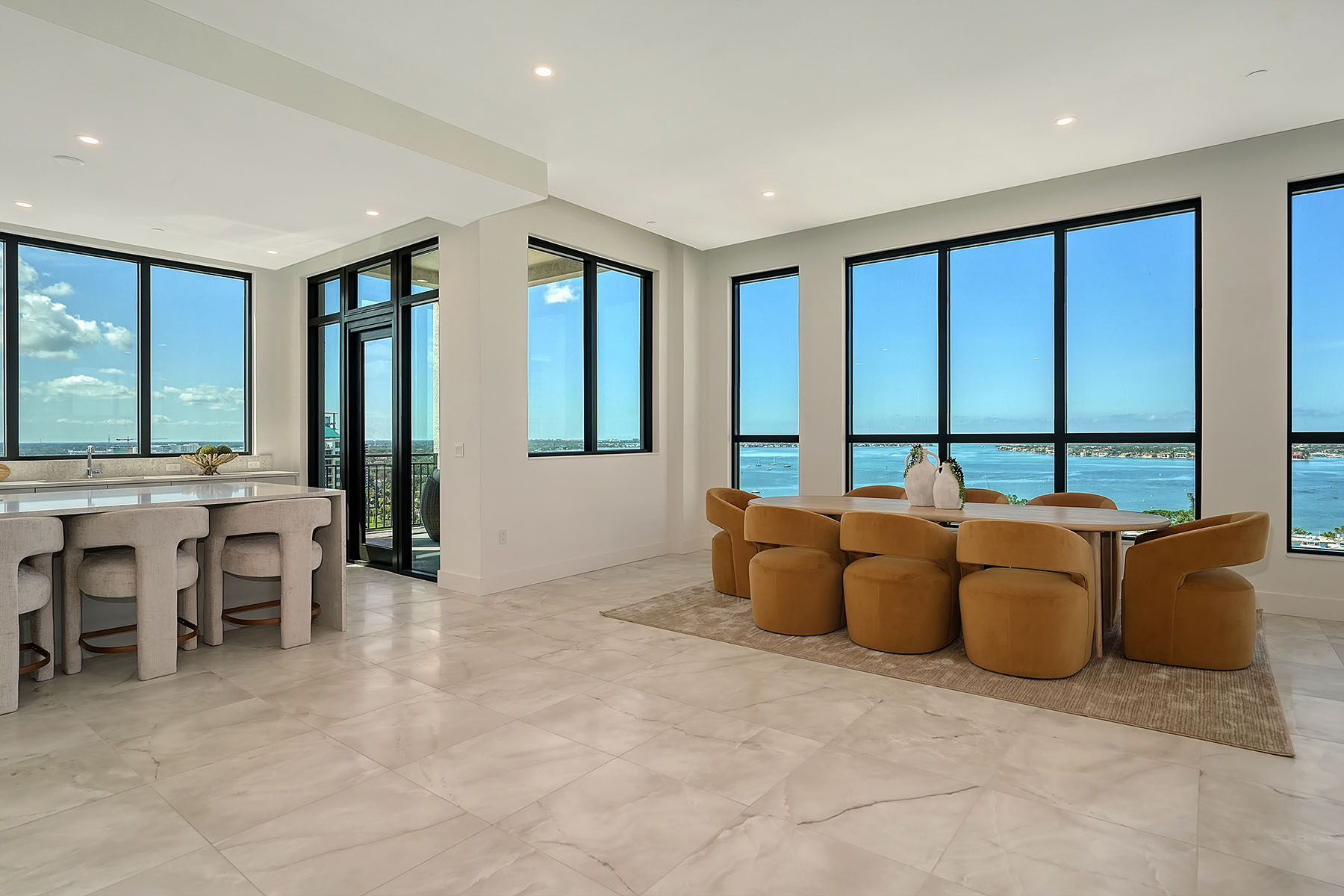 33 S Palm Avenue , 1501