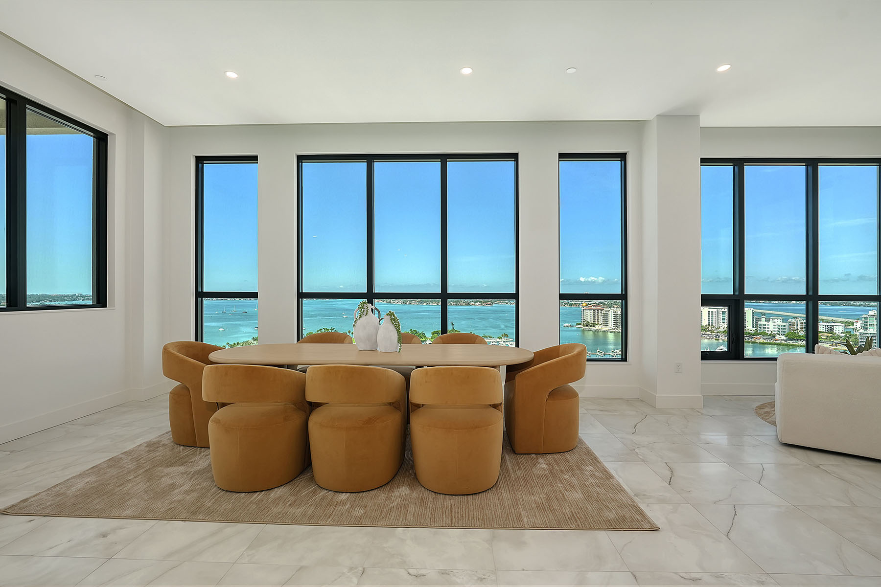33 S Palm Avenue , 1501