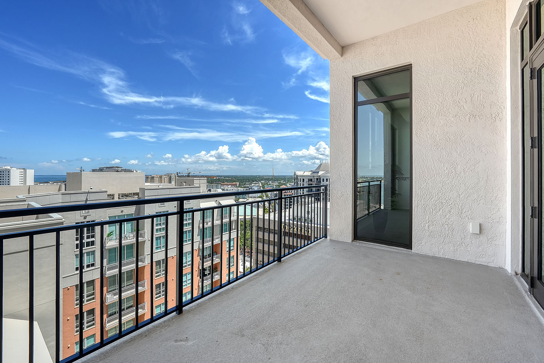 33 S Palm Avenue , 1601