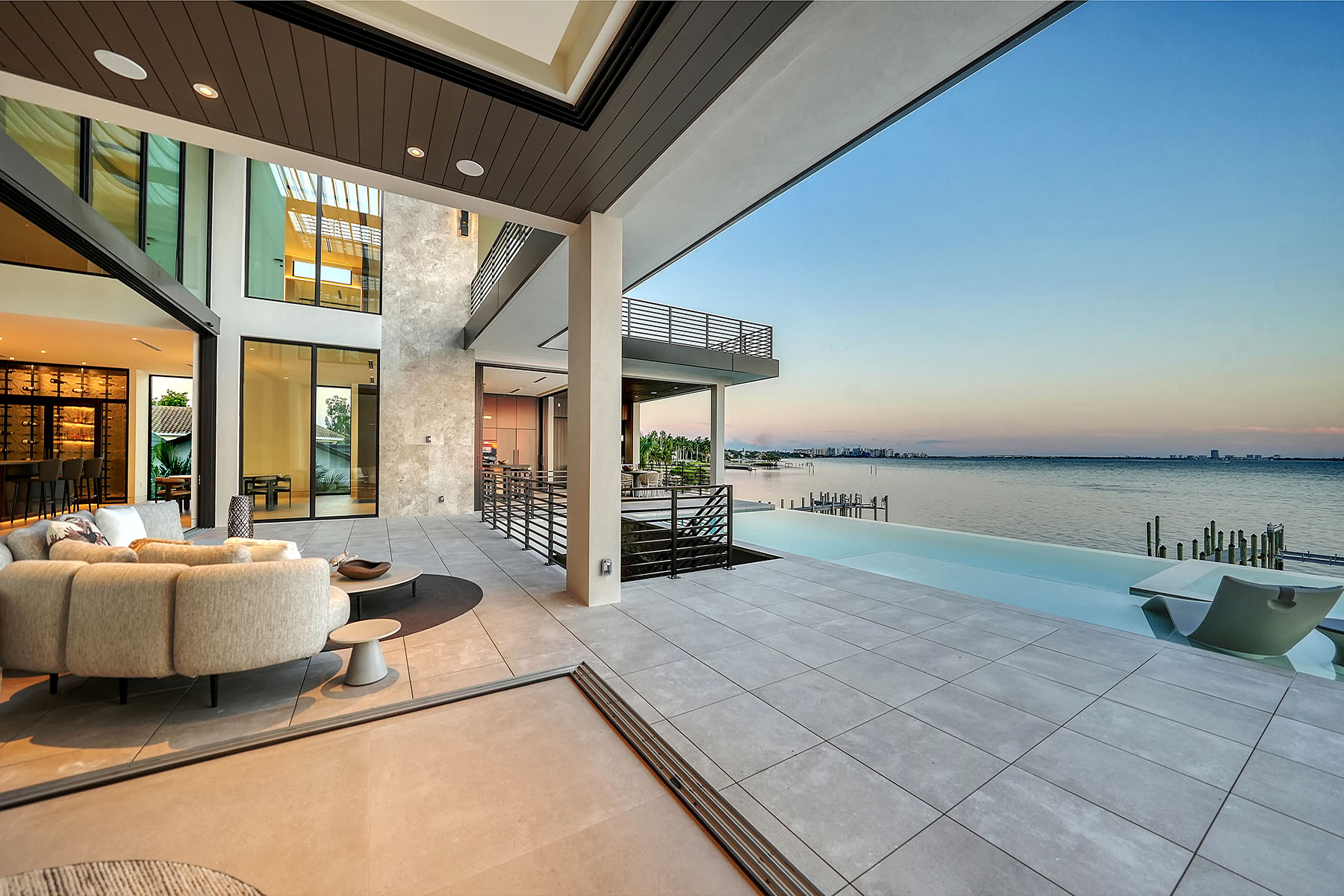 388 S Shore Drive, Sarasota, FL