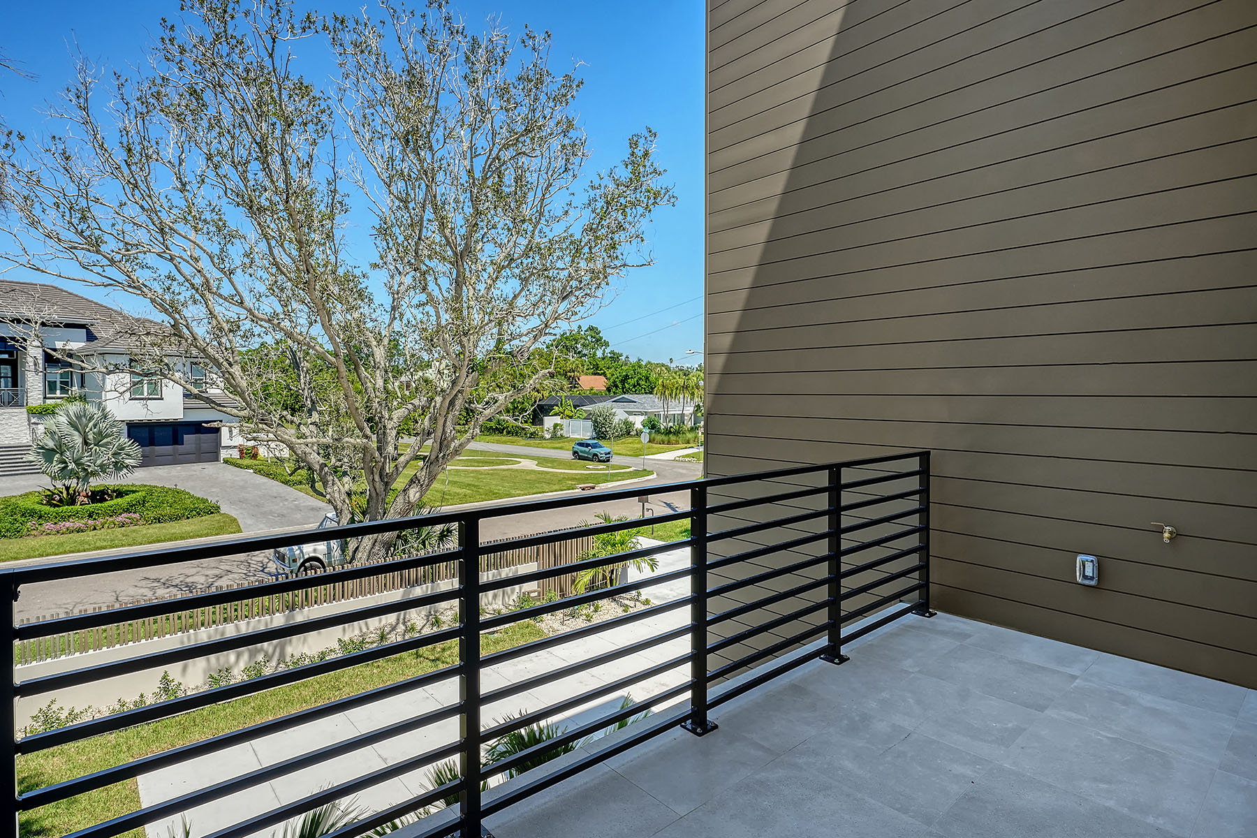 388 S Shore Drive, Sarasota, FL
