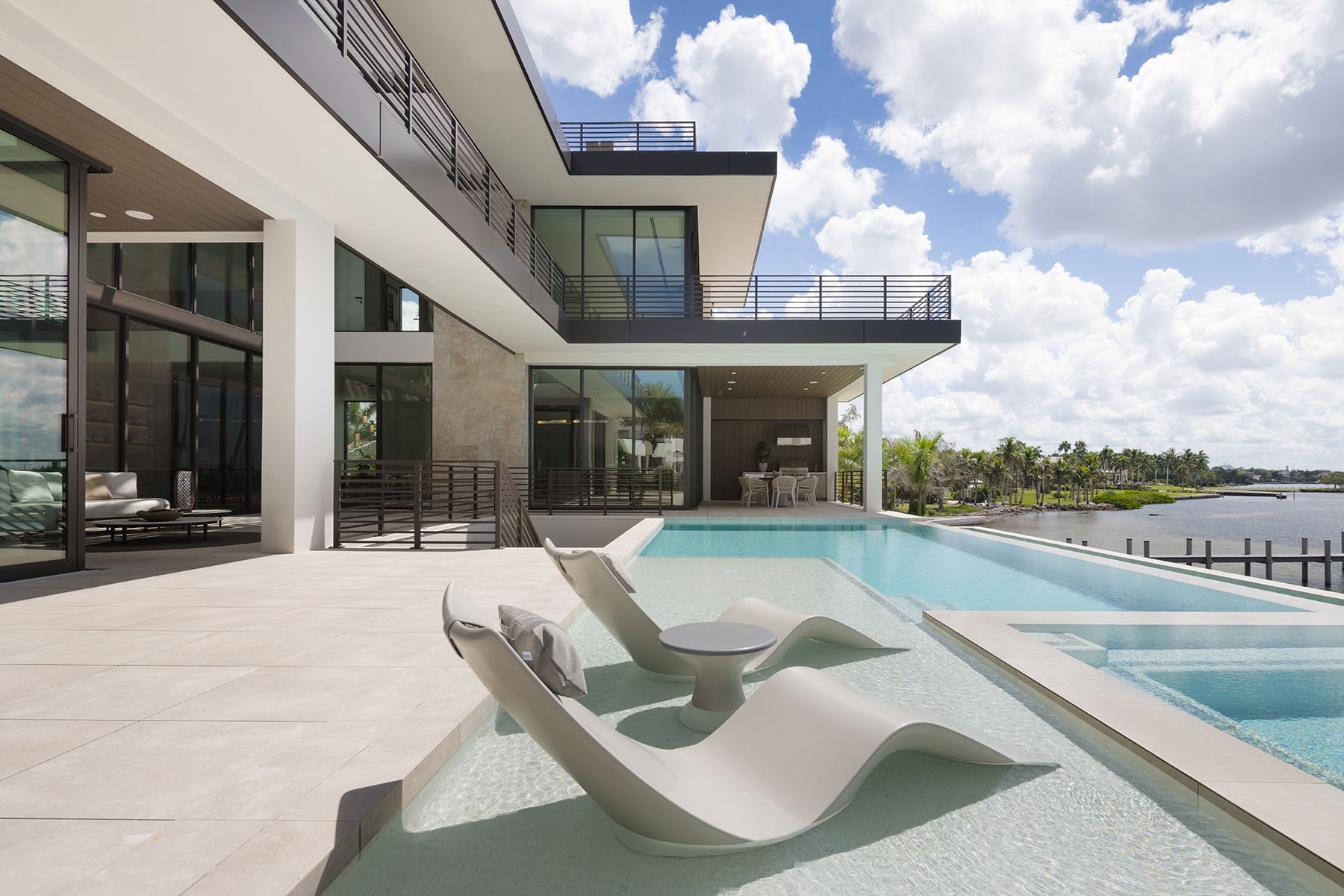 388 S Shore Drive, Sarasota, FL